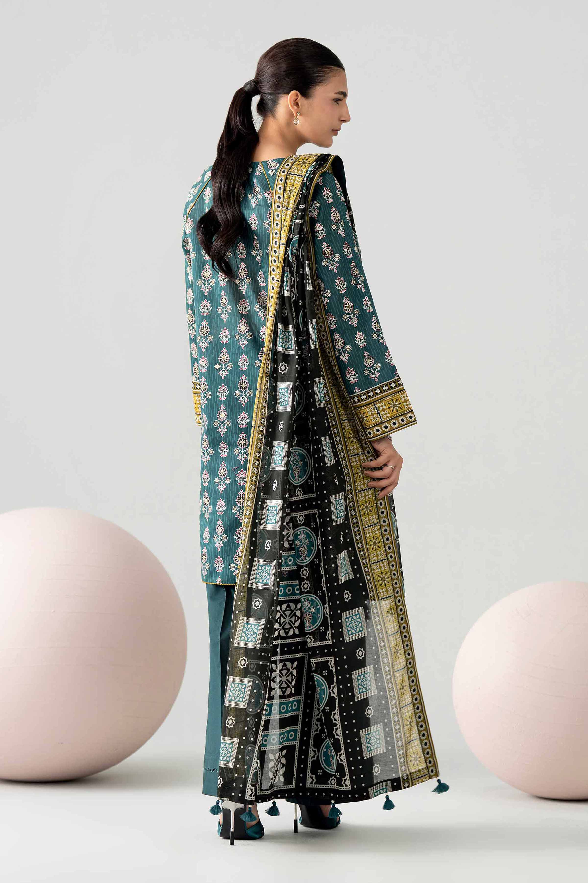 3 Piece - Printed Loose Fabric - 42602578 for Women - Freedom To Buy Collection | Nishat | Shop Online