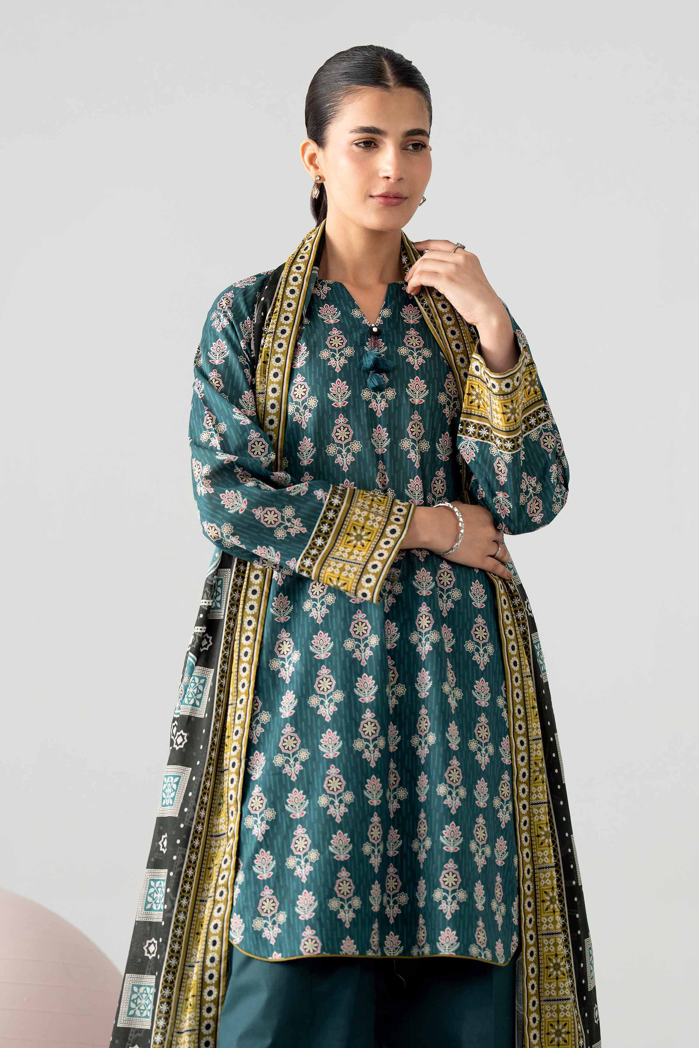 3 Piece - Printed Loose Fabric - 42602578 for Women - Freedom To Buy Collection | Nishat | Shop Online