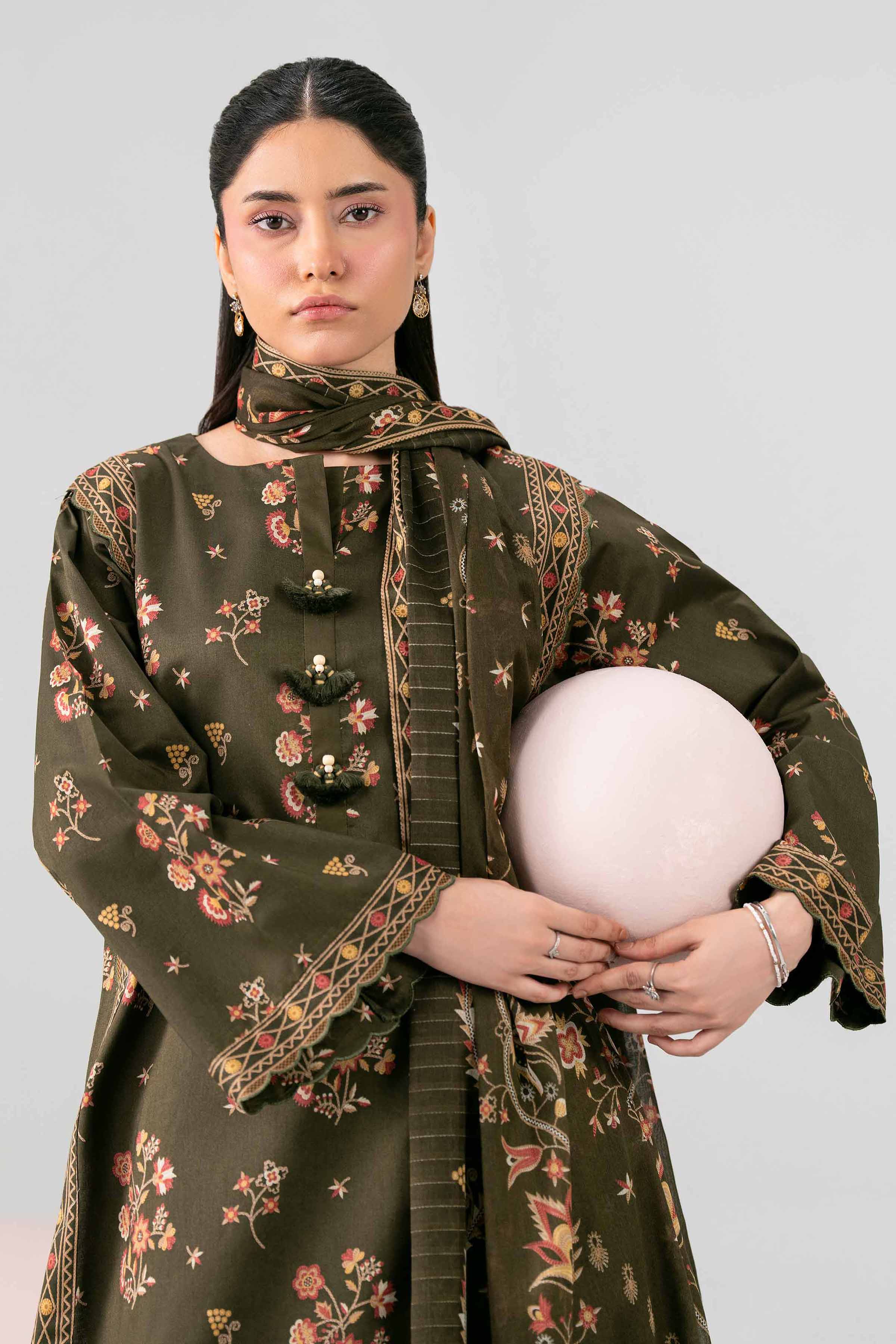 3 Piece - Printed Loose Fabric - 42602581 for Women - Freedom To Buy Collection | Nishat | Shop Online