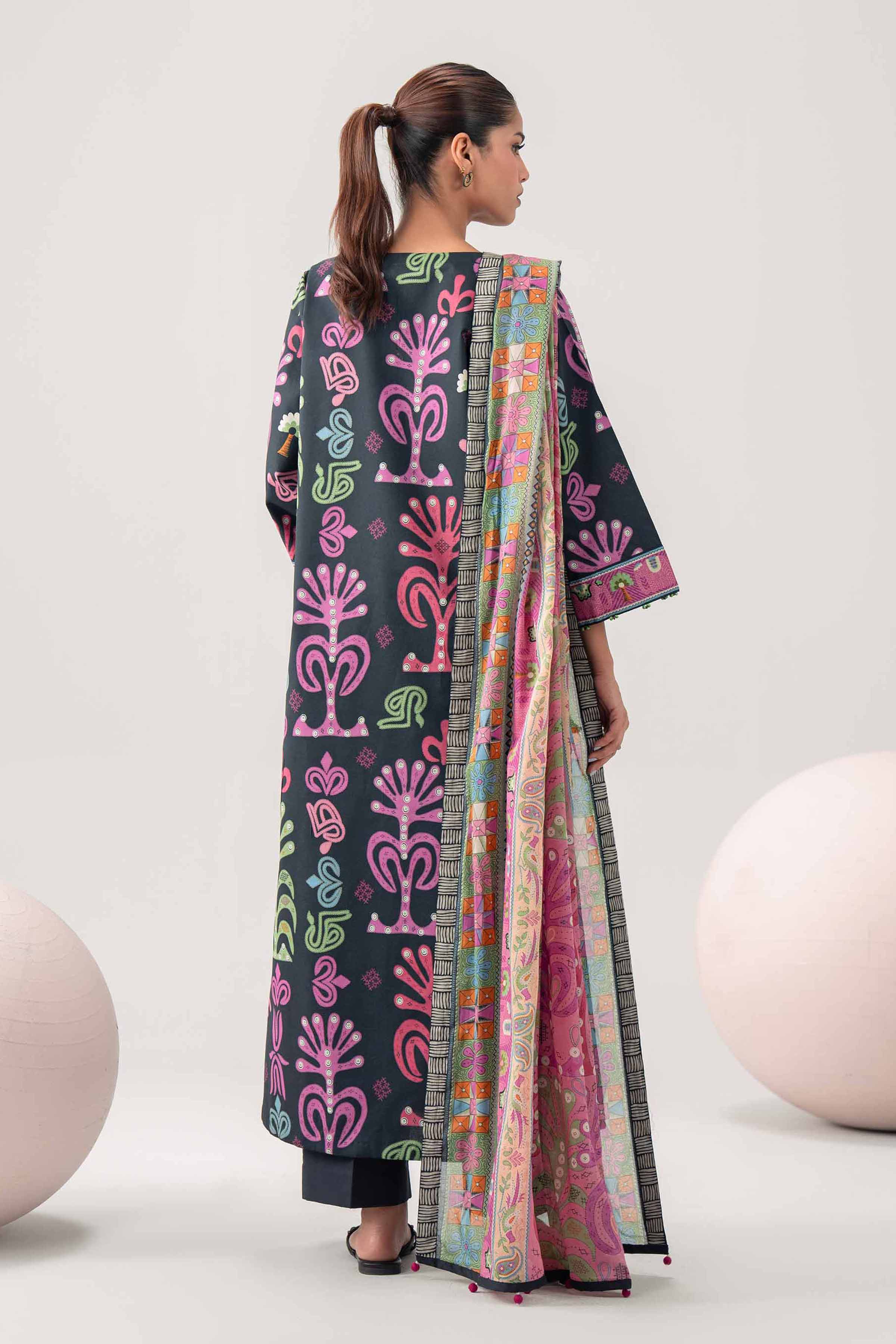 3 Piece - Printed Loose Fabric - 42602596 for Women - Freedom To Buy Collection | Nishat | Shop Online