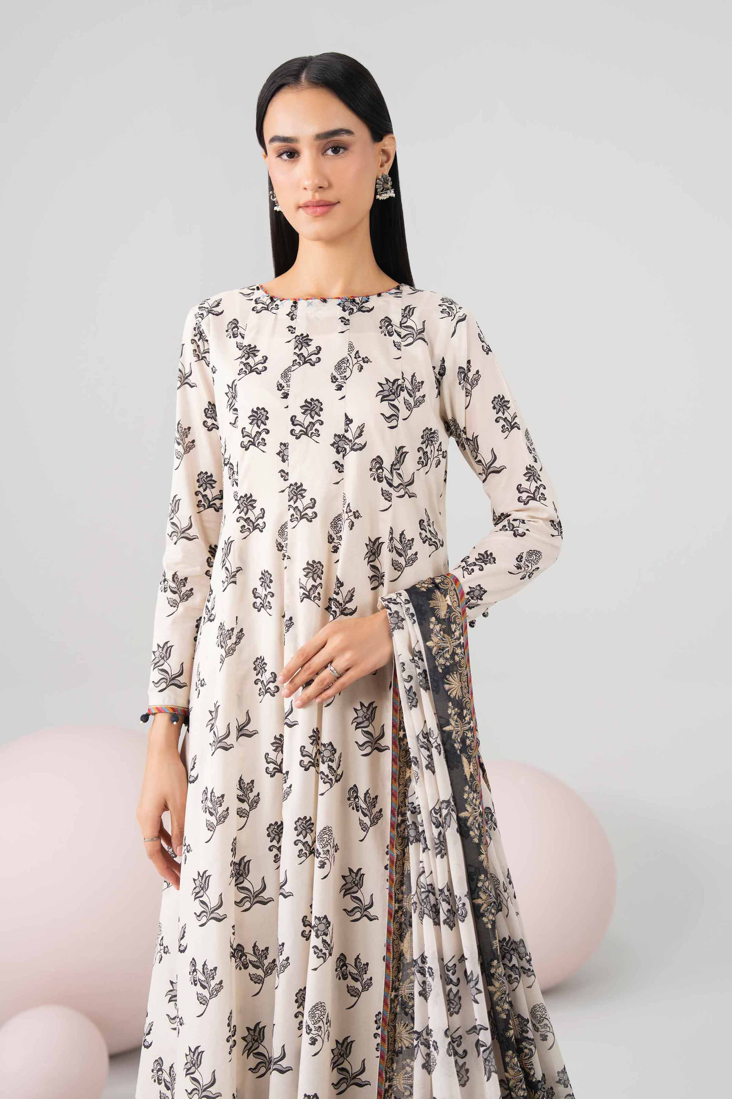 3 Piece - Printed Loose Fabric - 42602681 for Women - Freedom To Buy Collection | Nishat | Shop Online