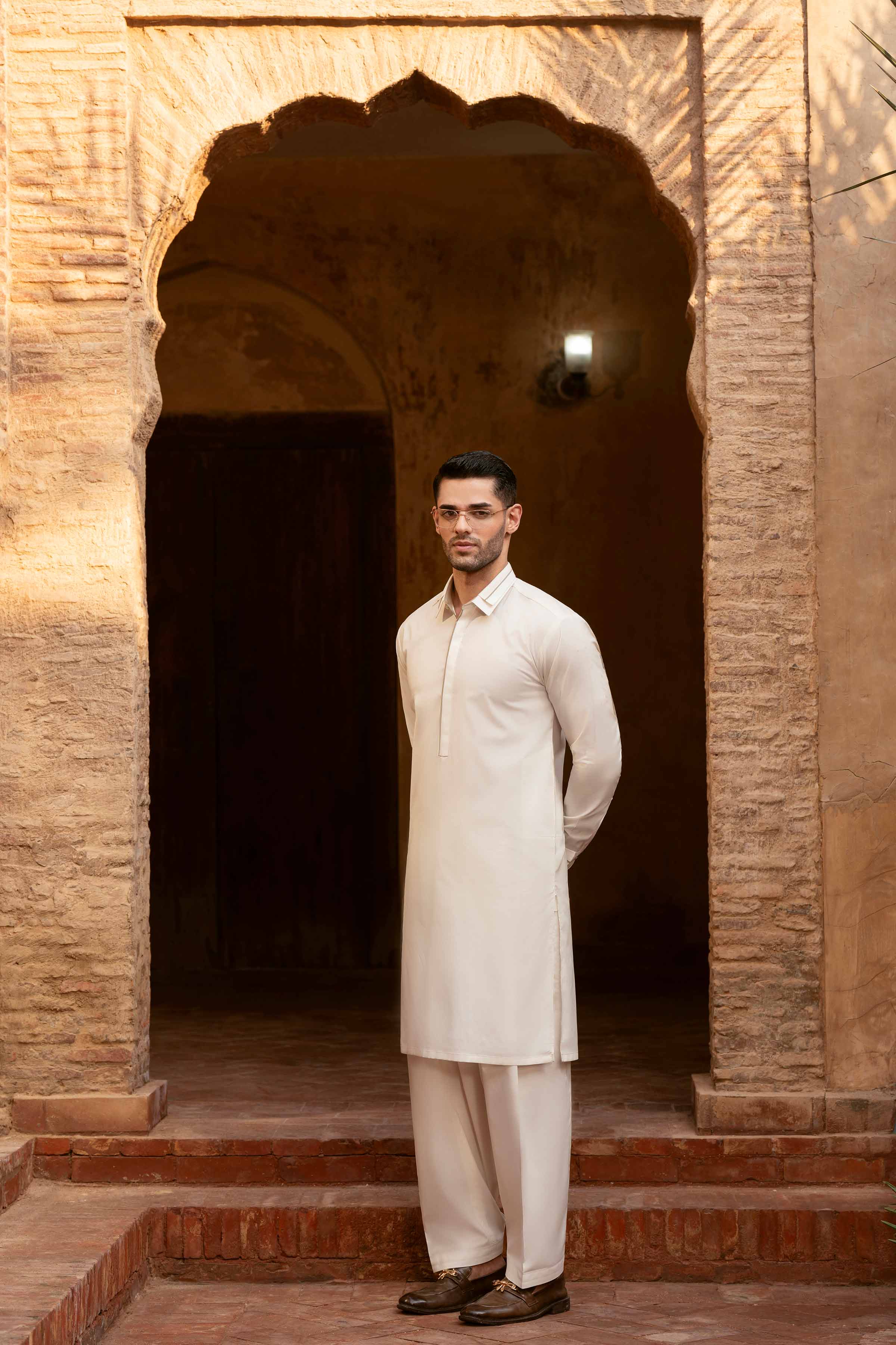 2 Piece - Naqsh Suit - 42608034