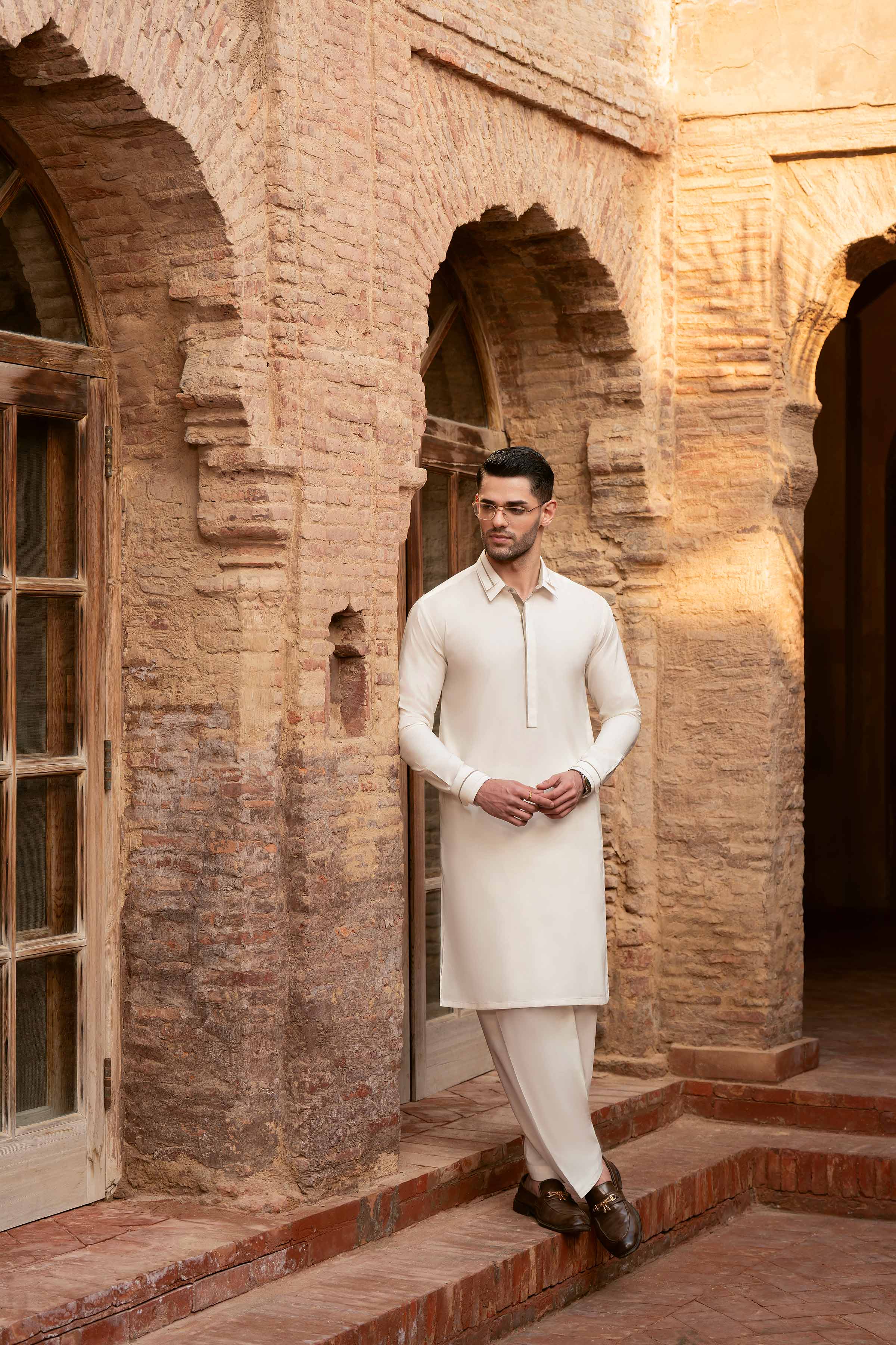 2 Piece - Naqsh Suit - 42608034