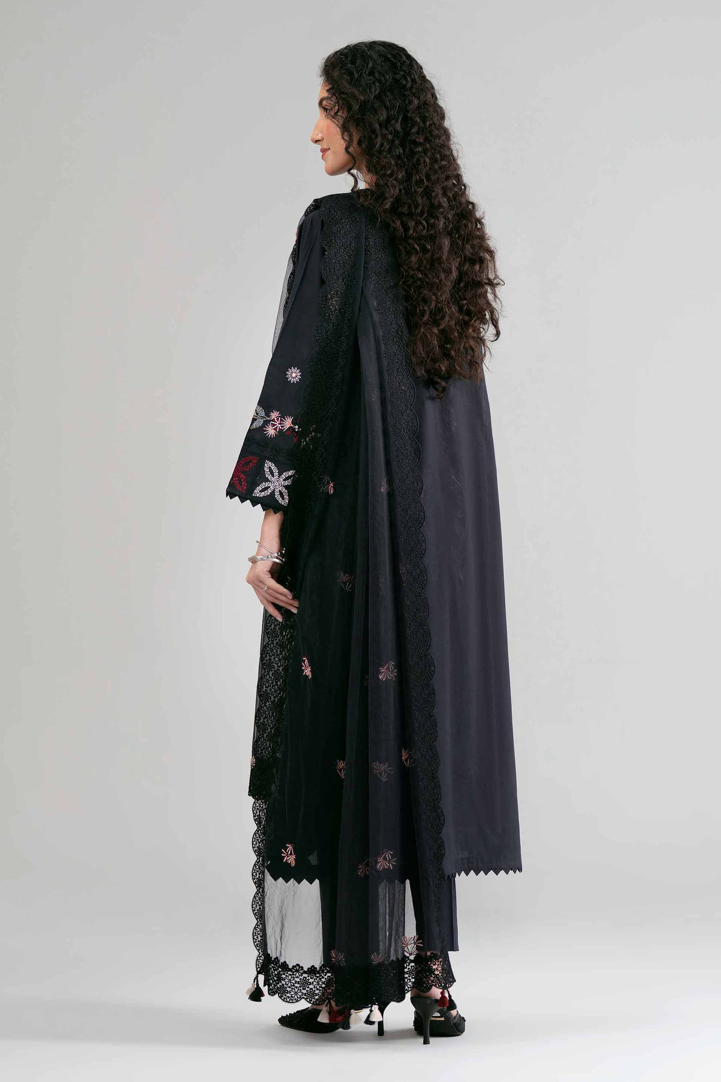 3 Piece - Embroidered Suit - 42619529