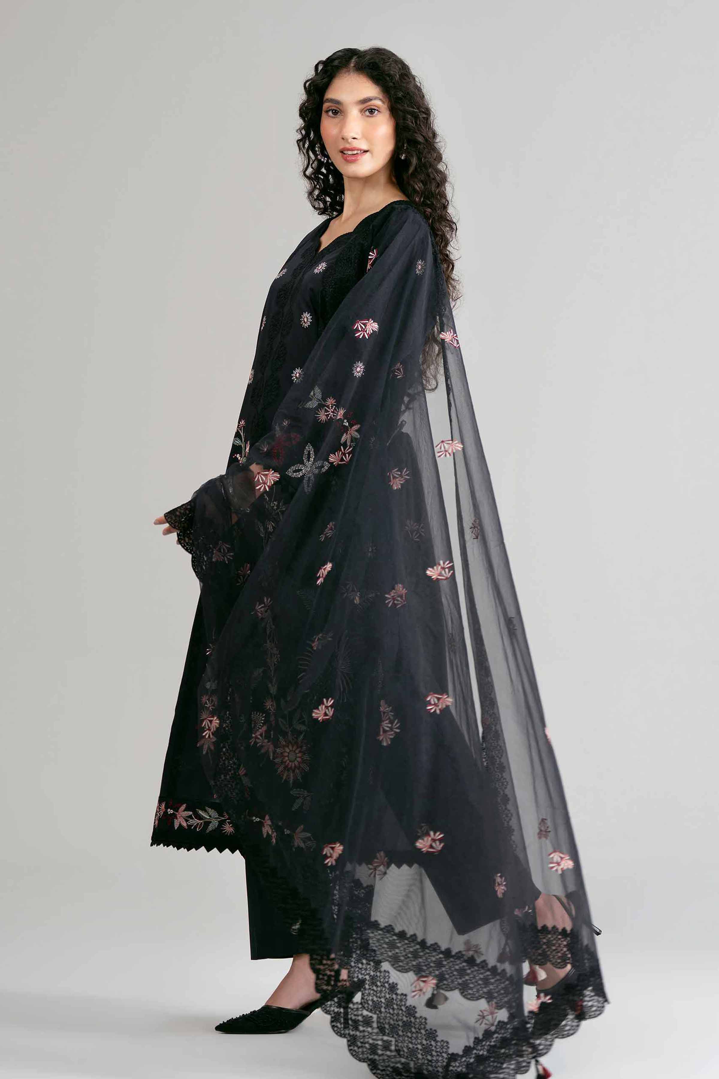 3 Piece - Embroidered Suit - 42619529