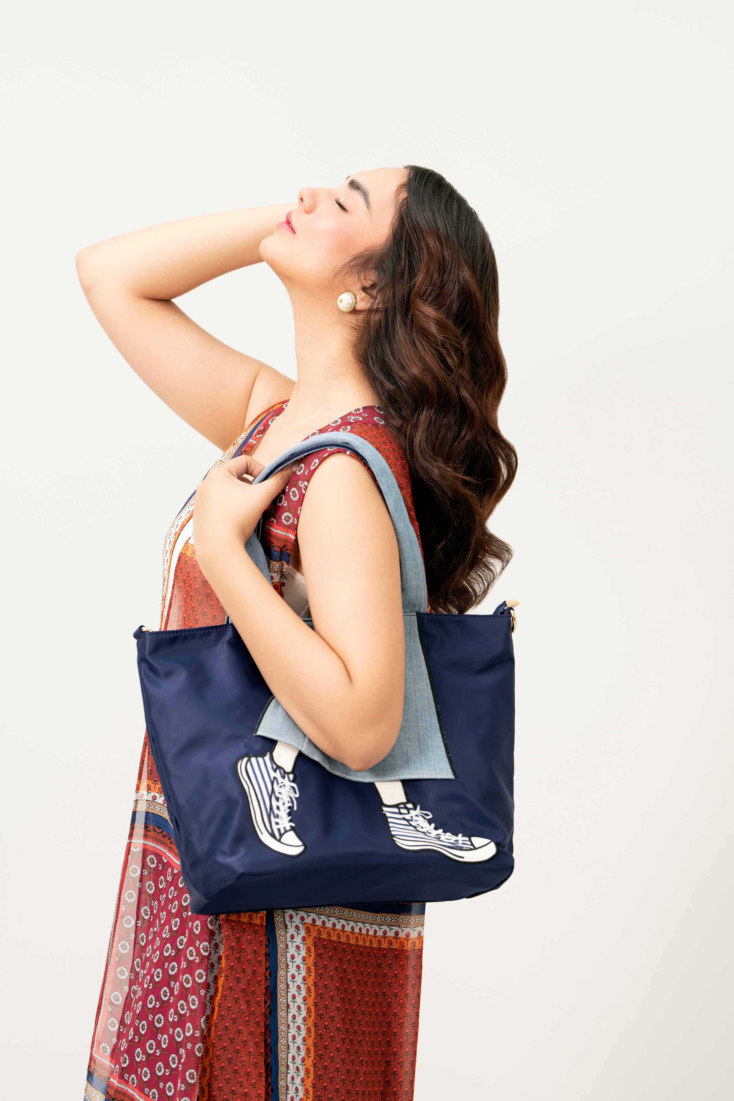 Navy Shoulder Bag-440832121 for Women - Fashion Collection | Nishat | Shop Online