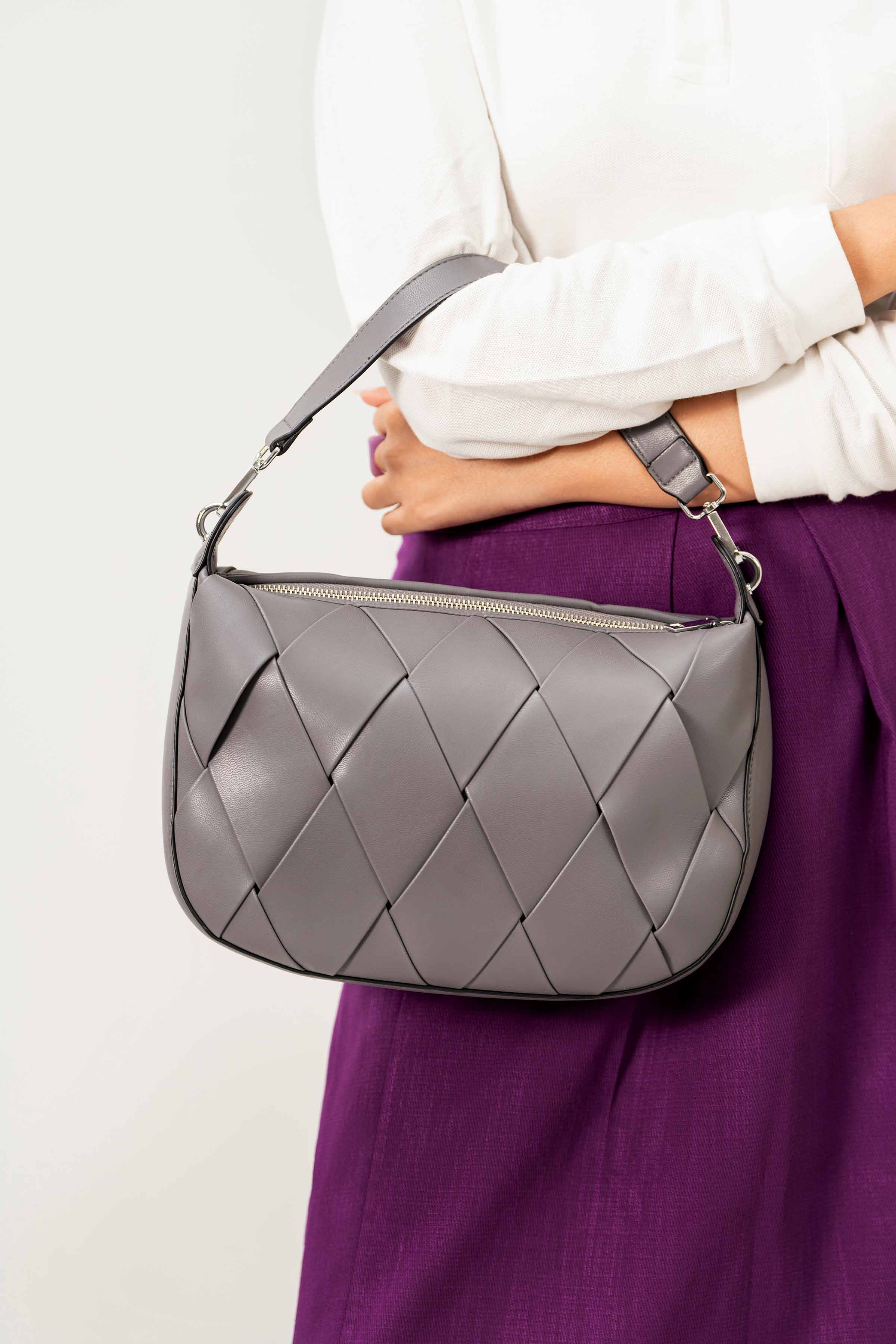 Grey Shoulder Bag-440912111 for Women - Fashion Collection | Nishat | Shop Online