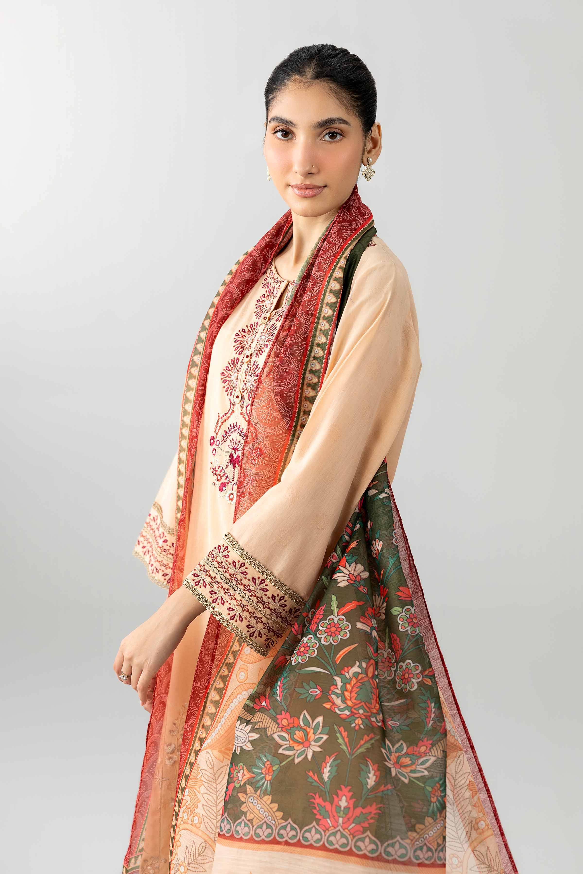 2 Piece - Embroidered Suit - PE26-130