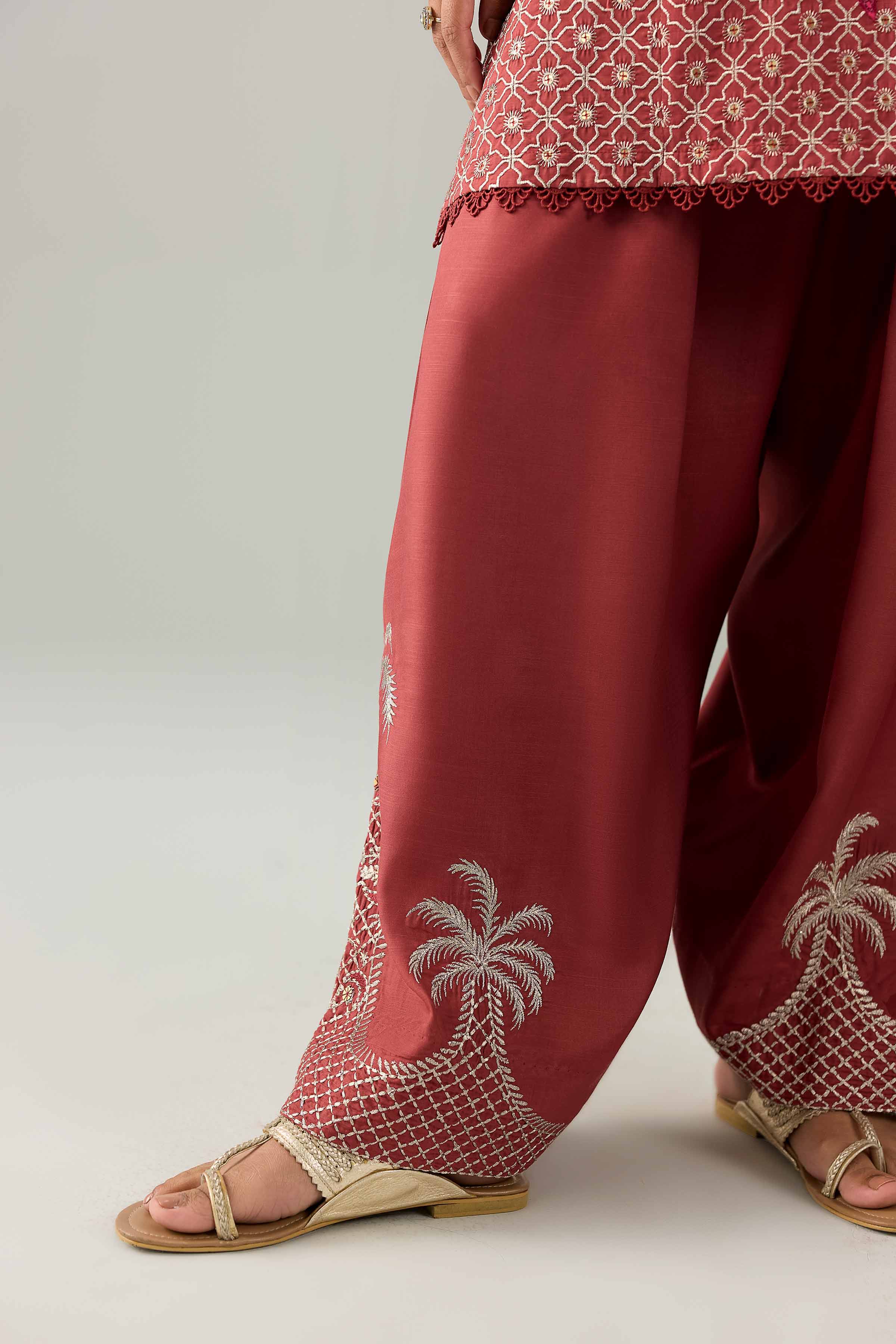 2 Piece - Embroidered Suit - PE26-259