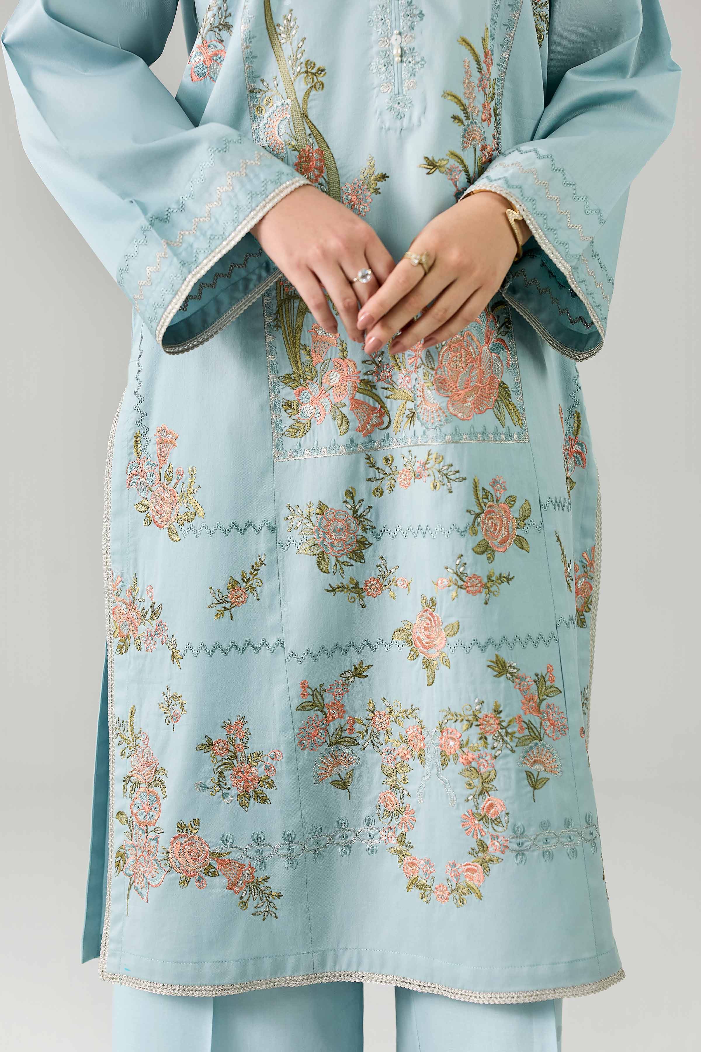 3 Piece - Embroidered Suit - PE26-320