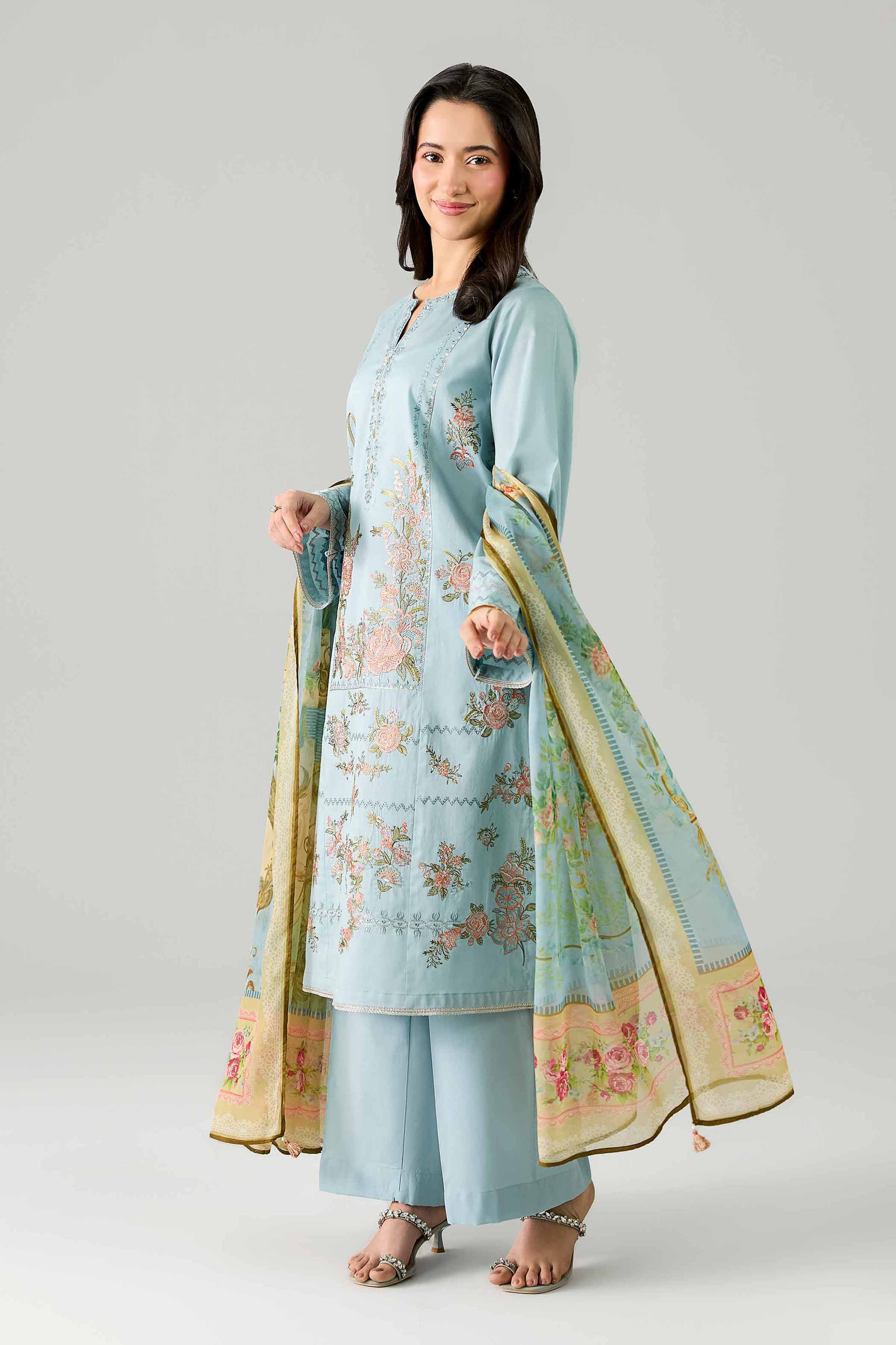 3 Piece - Embroidered Suit - PE26-320