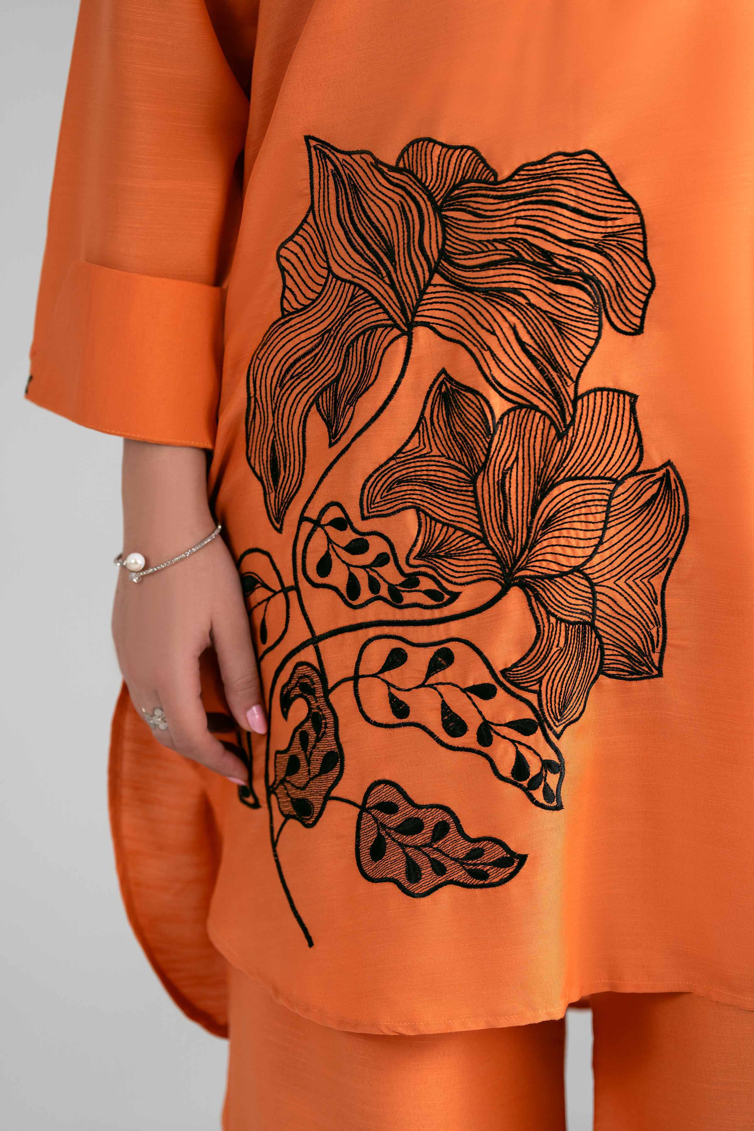 2 Piece - Embroidered Suit - PE26-394