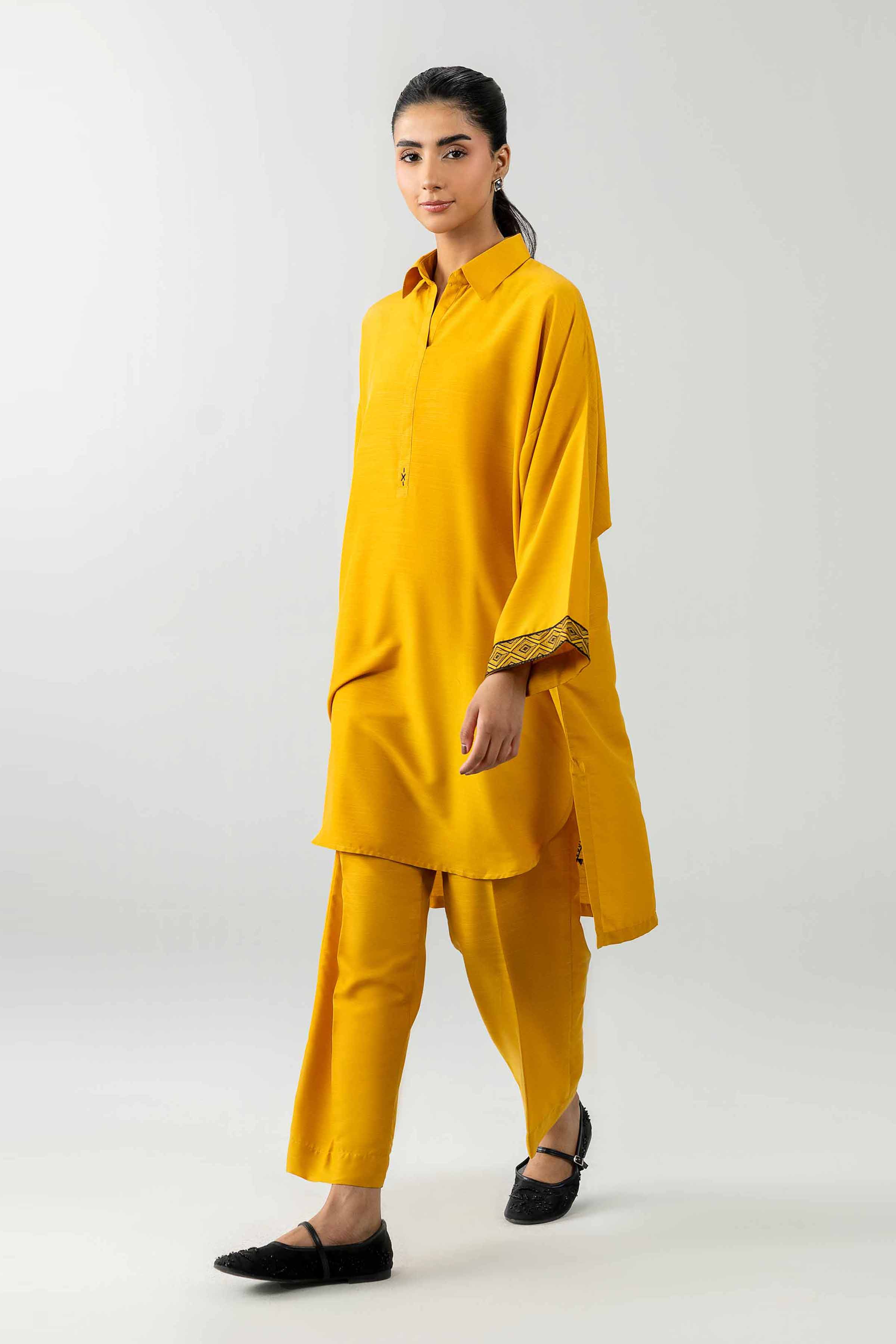 2 Piece - Embroidered Suit - PE26-411
