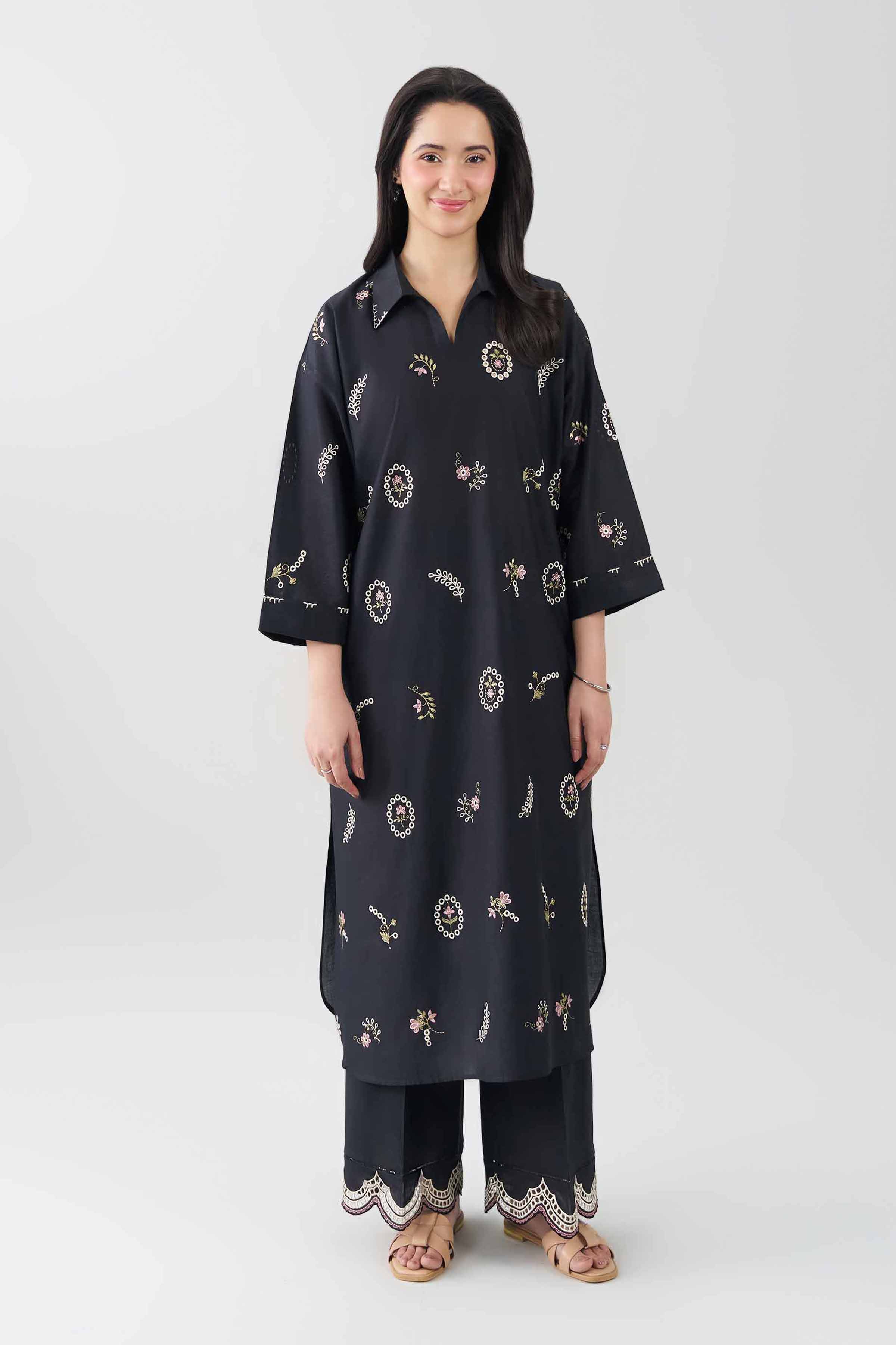 2 Piece - Embroidered Suit - PE26-454