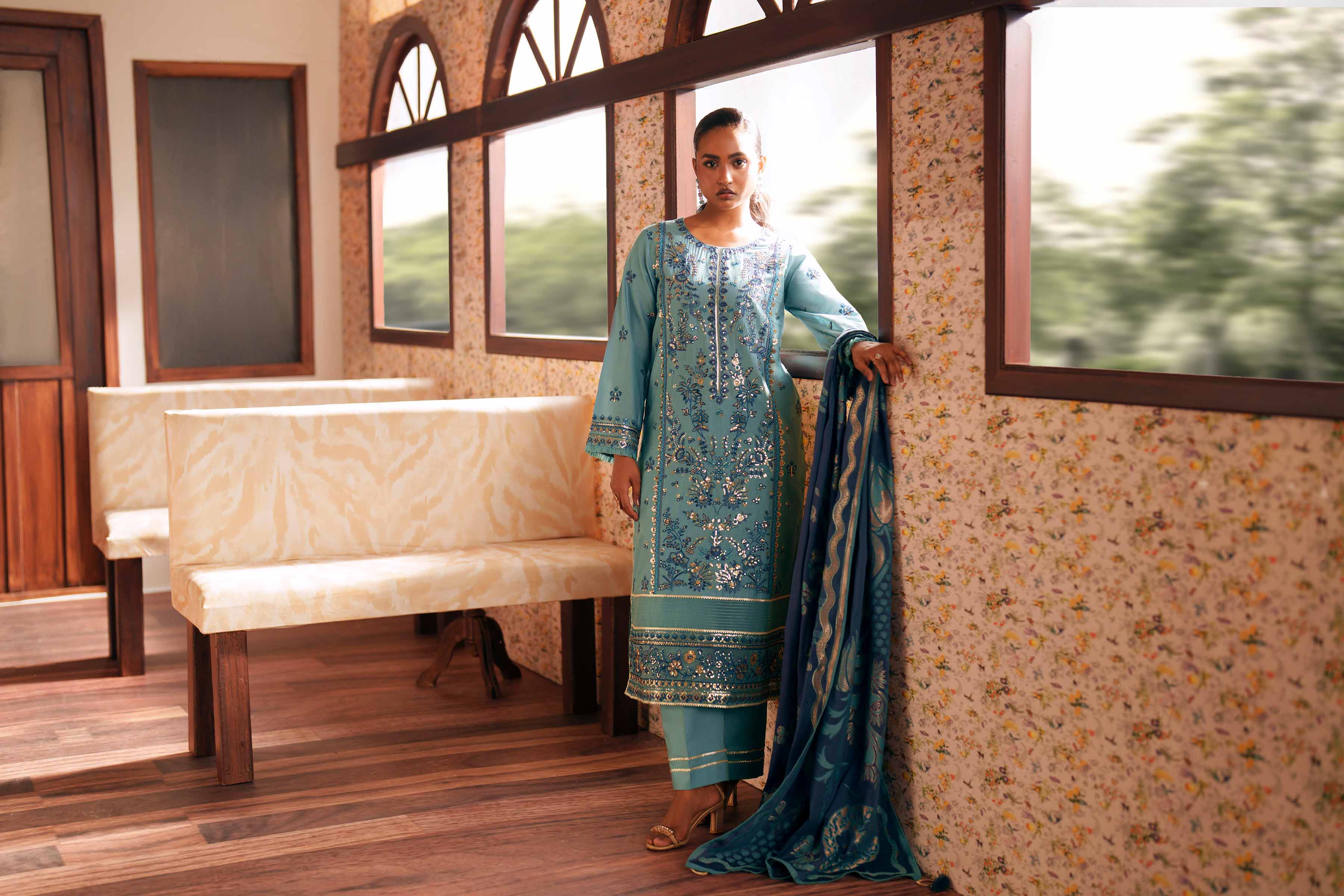 3 Piece - Embroidered Suit - PE26-77