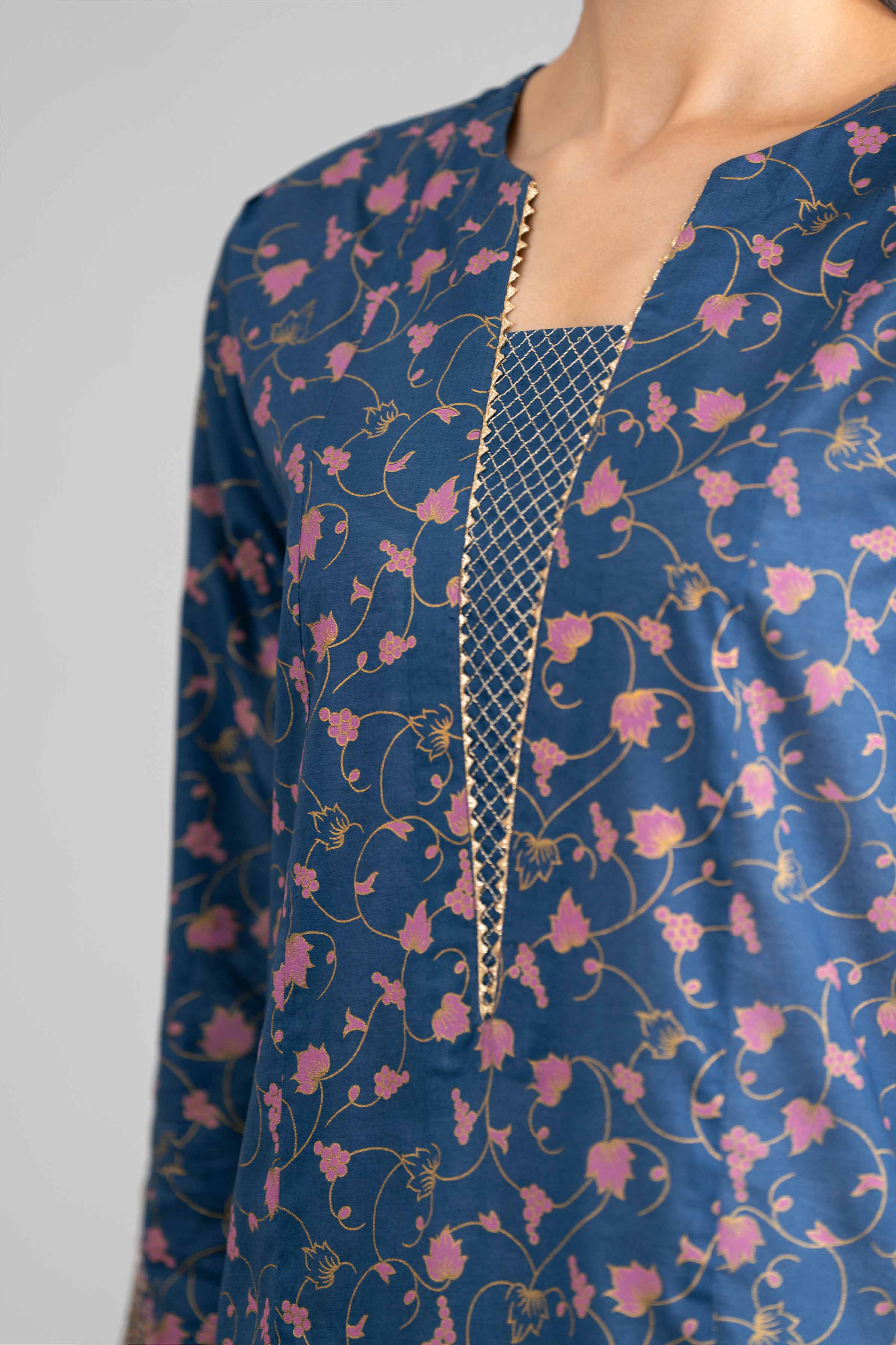 2 Piece - Printed Embroidered Suit - PMD26-04 M