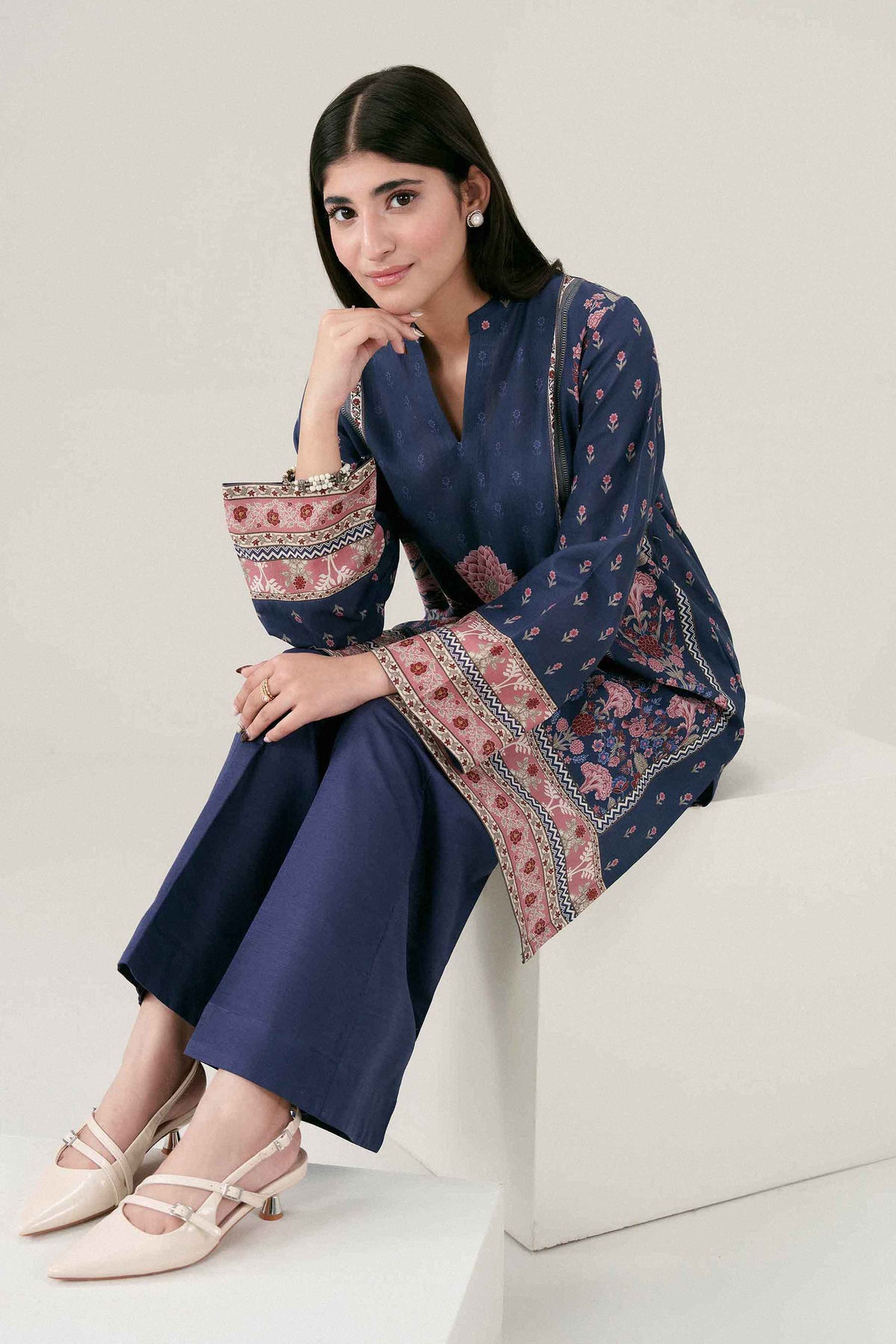 2 PIECE - PRINTED SUIT - PW25-221