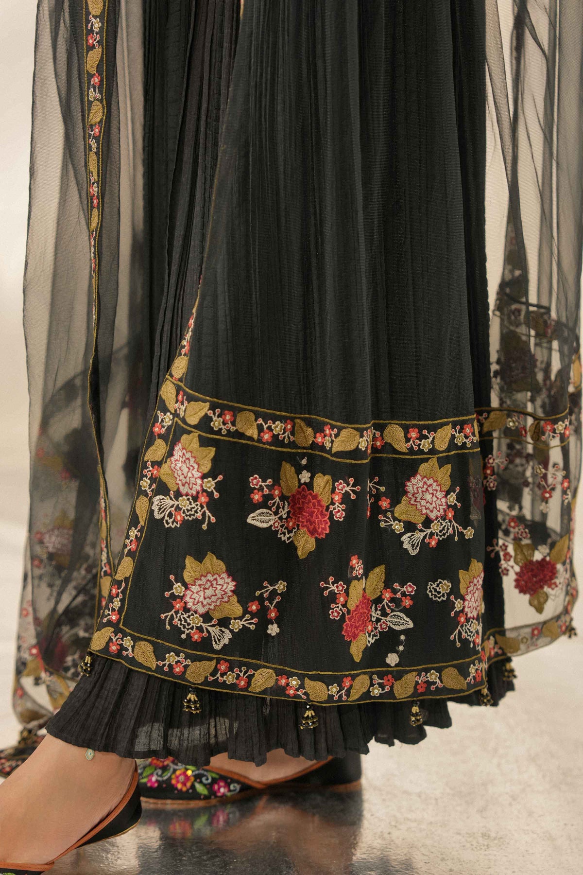 Embroidered Dupatta - ST1DE-LUXE26WV1-5 for Women - Pret Collection | Nishat | Shop Online