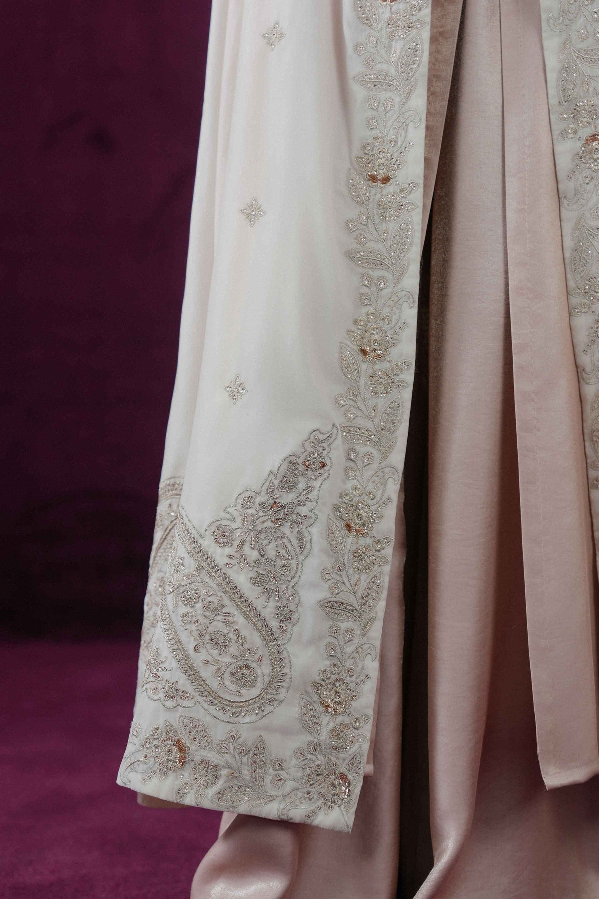 EMBROIDERED SHAWL - ST1PE-BOUT26WV1-23 for Women - Boutique Collection | Nishat | Shop Online