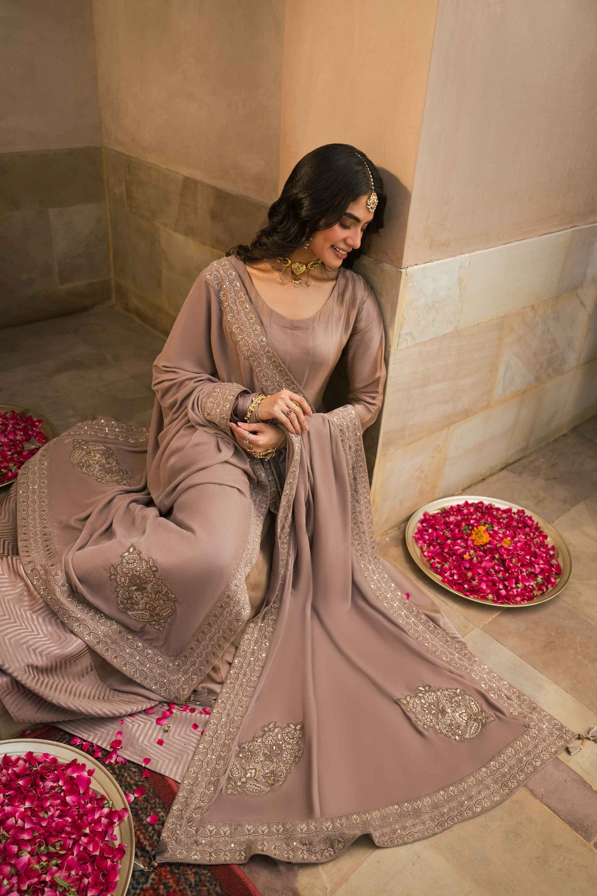Embroidered Shawl - ST1SE-LUXE26WV1-4 for Women - Pret Collection | Nishat | Shop Online