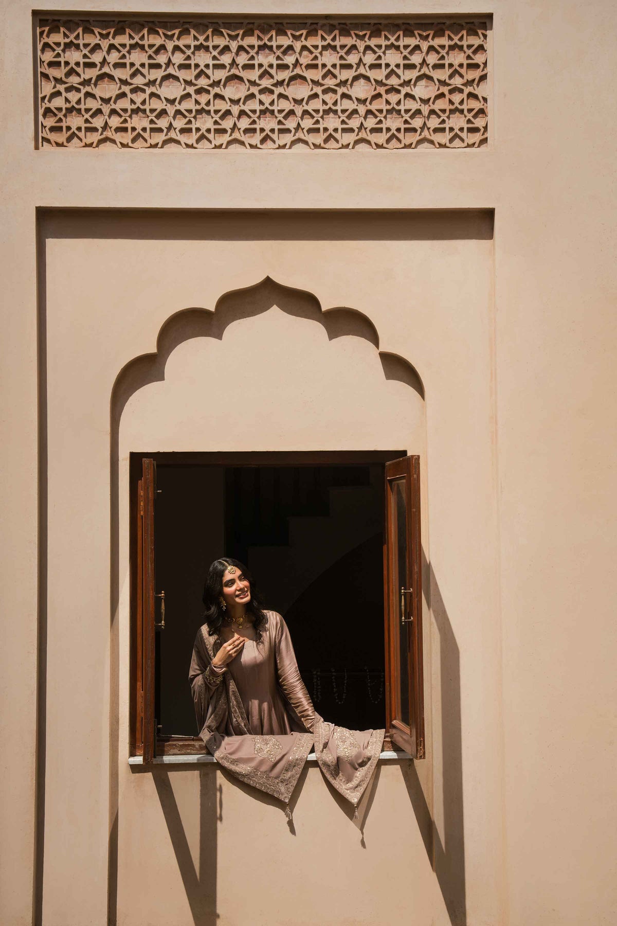 Embroidered Shawl - ST1SE-LUXE26WV1-4 for Women - Pret Collection | Nishat | Shop Online