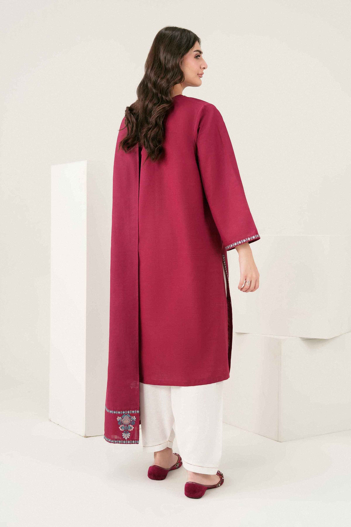 2 PIECE - EMBROIDERED SUIT - ST2SDE-PRET26WV1-5 for Women - Pret Collection | Nishat | Shop Online