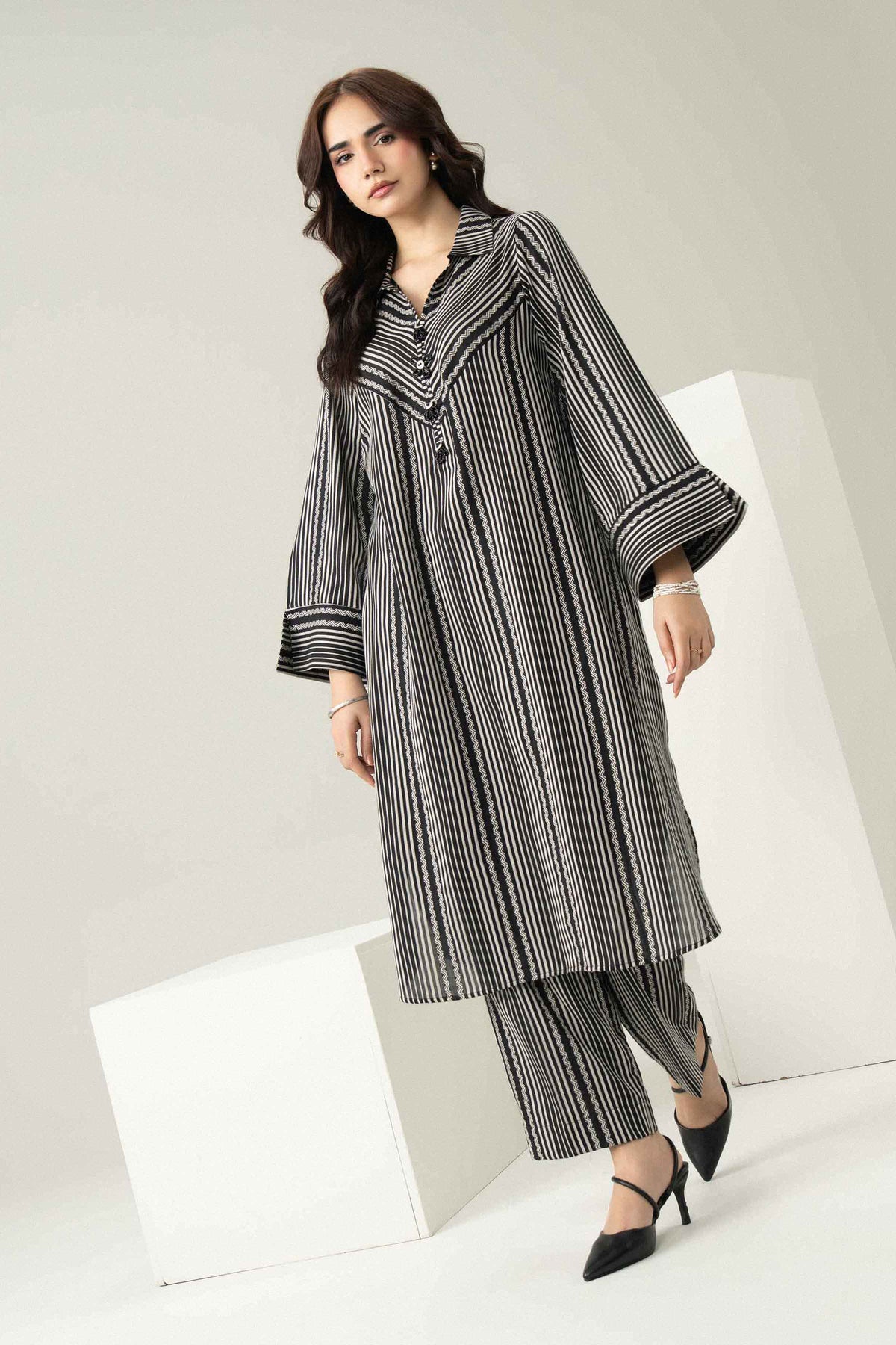 2 PIECE - PRINTED SUIT - ST2ST-PRET26WV2-31 for Women - Pret Collection | Nishat | Shop Online
