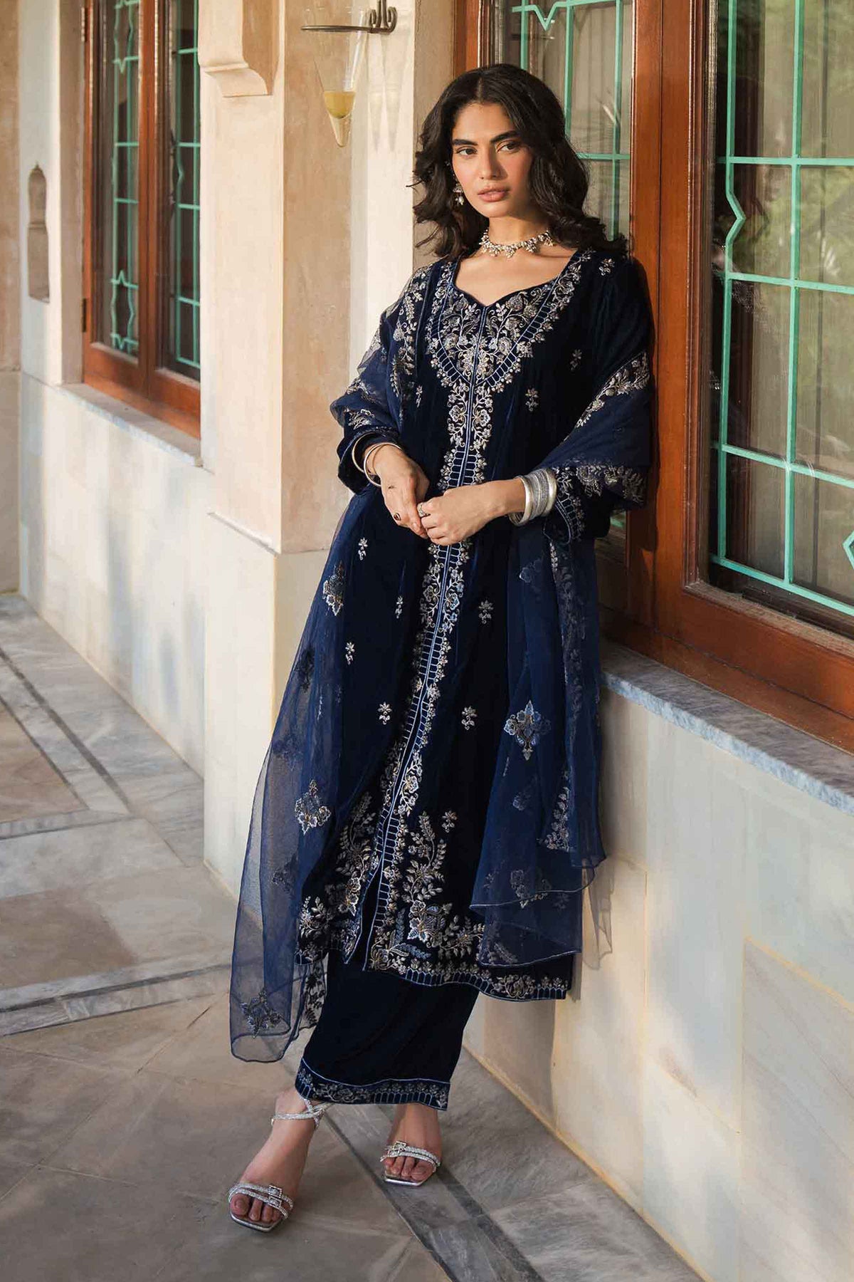 3 Piece - Embroidered Suit - ST3PE-LUXE26WV1-8