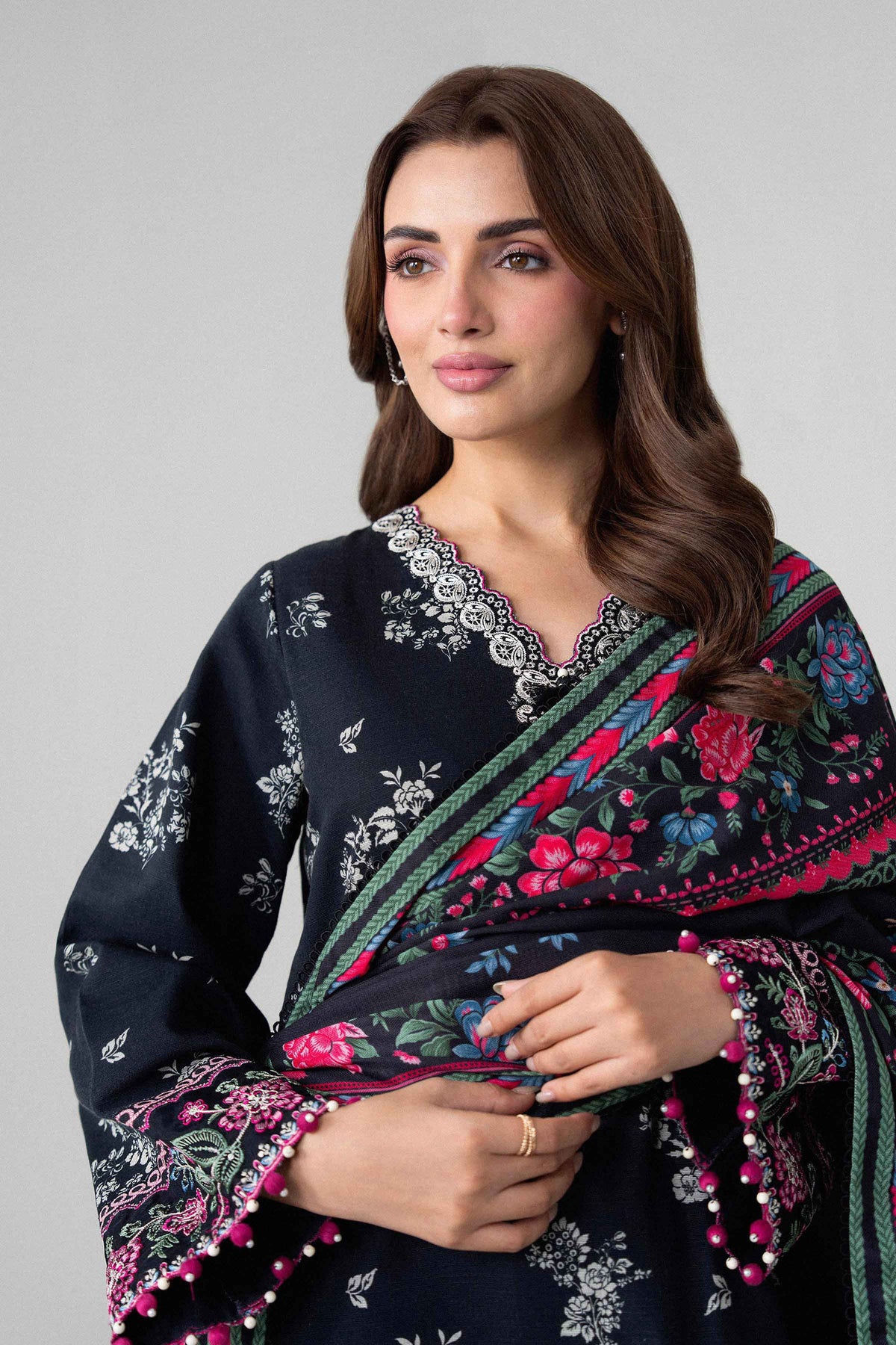 3 Piece - Digital Printed Embroidered Suit - U3PE-NISHA26WV1-138