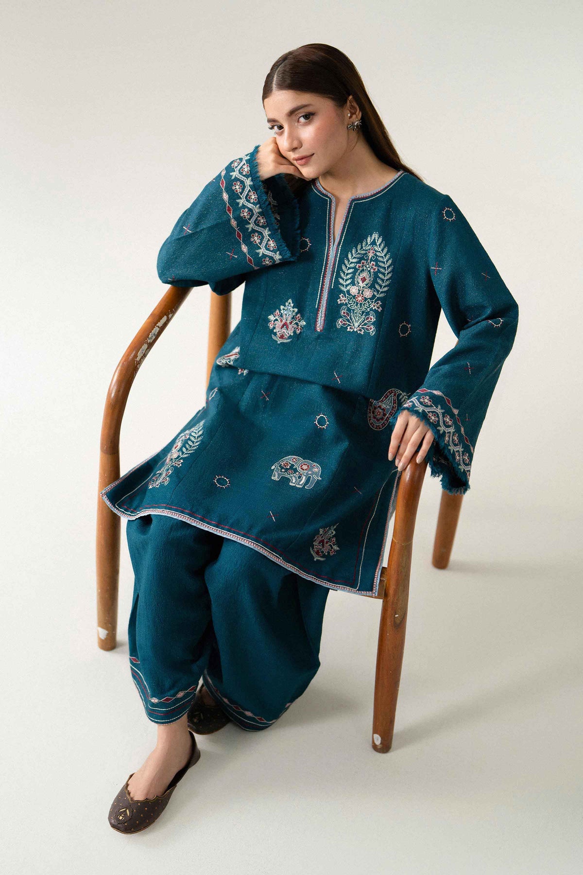 2 Piece - Embroidered Suit - U3PE-NISHA26WV1-150