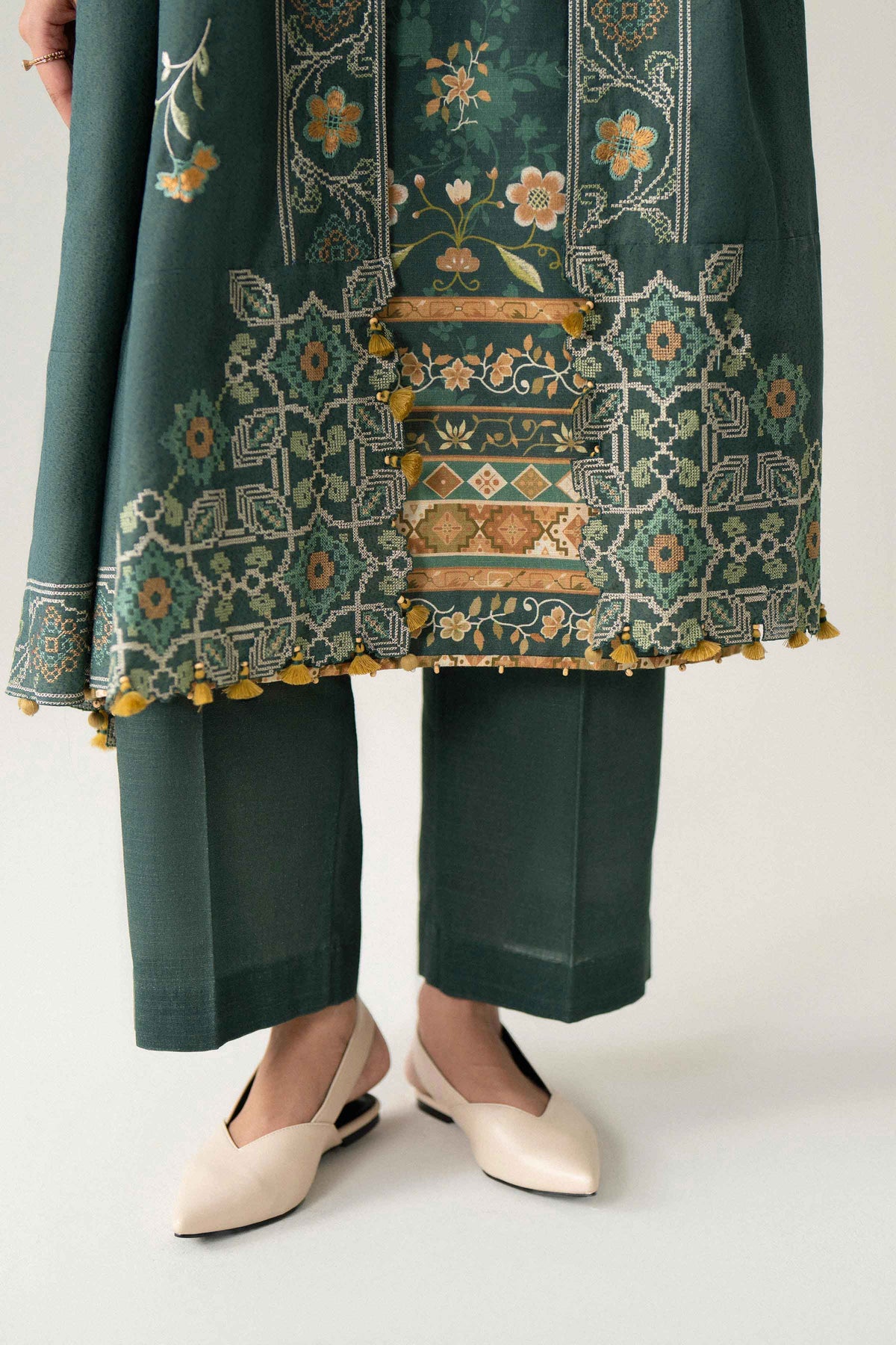 3 Piece - Digital Printed Embroidered Suit - U3PE-NISHA26WV1-155