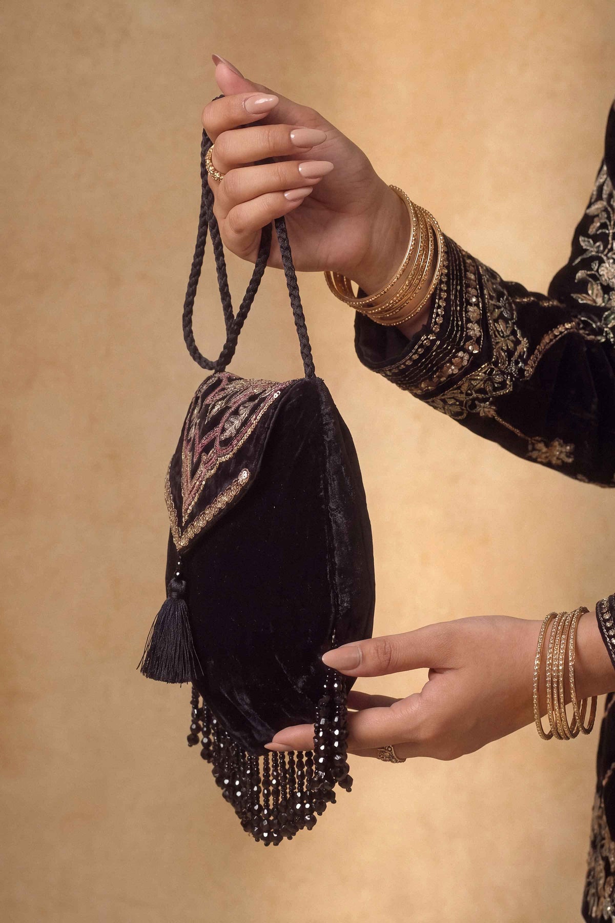 Embroidered Pouch - ST1PE-BOUT26WV1-4 for Women - Boutique Collection | Nishat | Shop Online