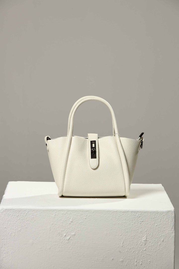 Women Off White Shoulder Bag