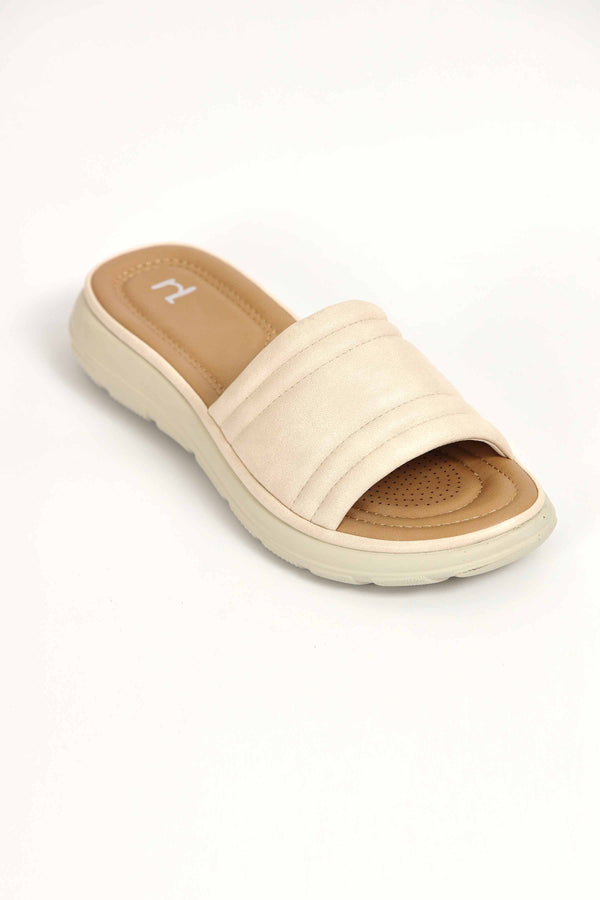 Women Off White Chappal