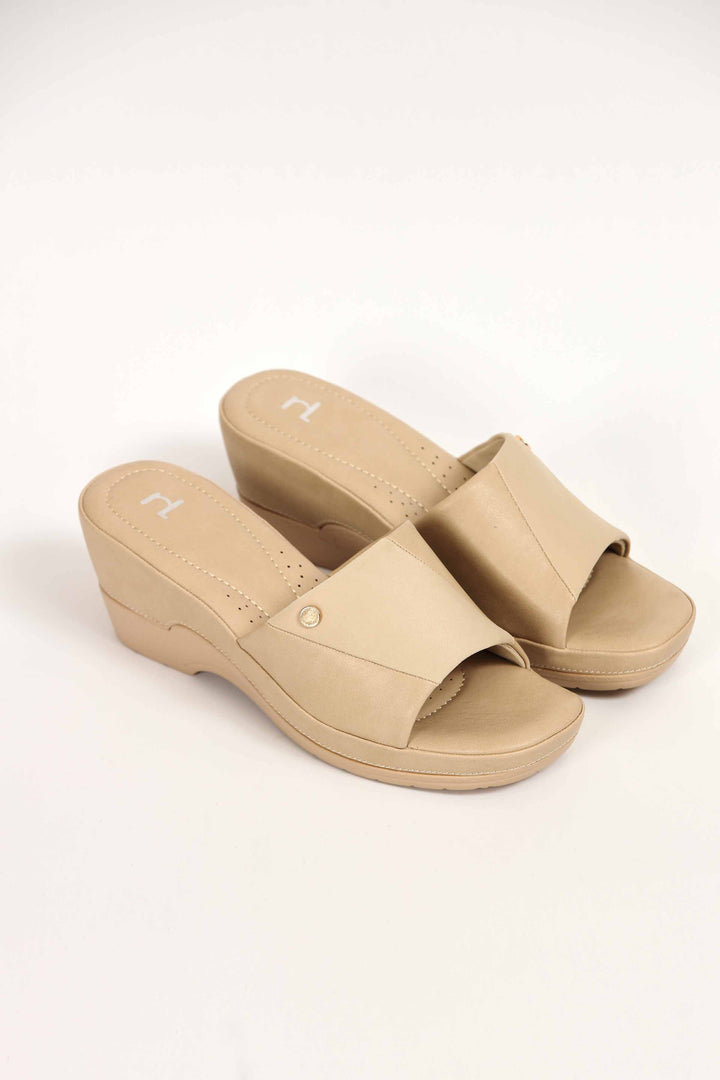 Women Beige Chappal