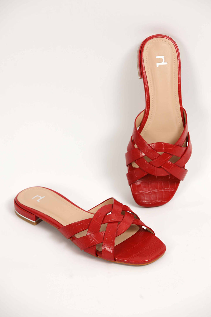 Women Red Chappal