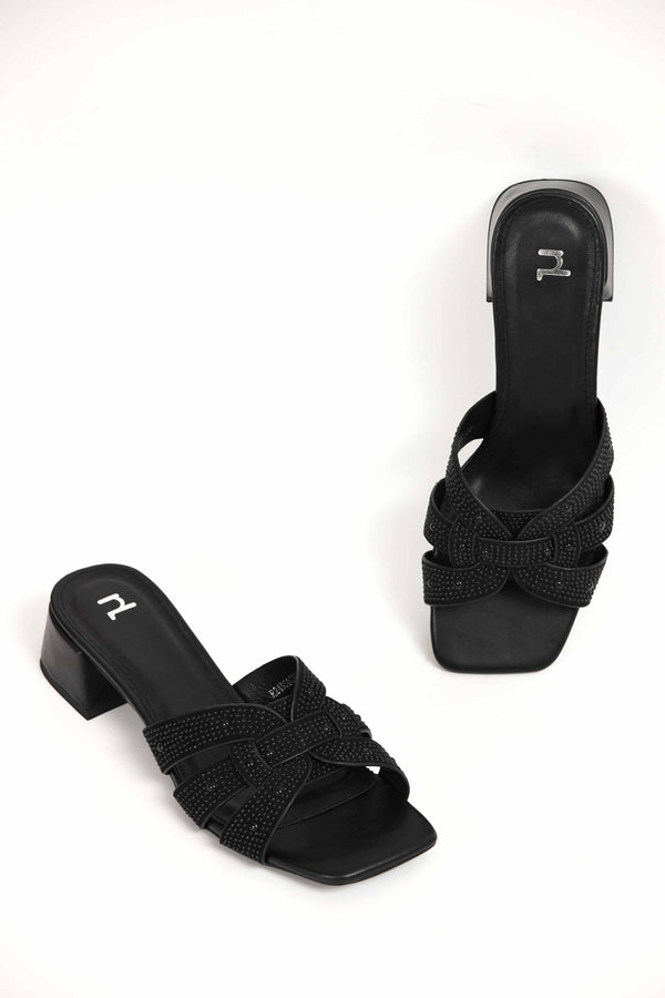 Women Black Chappal