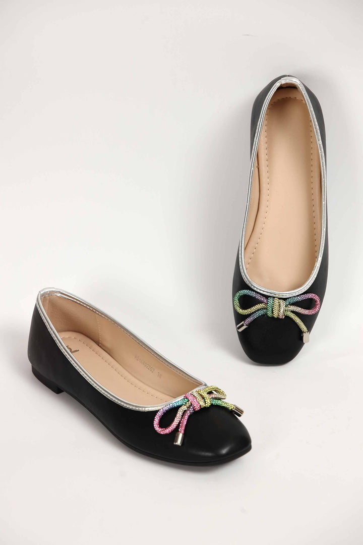 Women Black Pumps