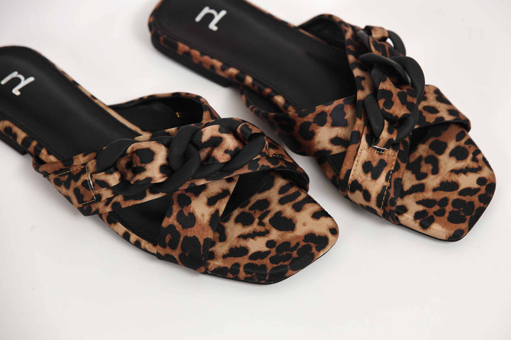 Women Leopard Chappal