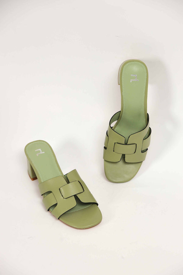 Women Green Chappal