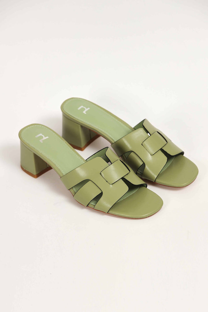 Women Green Chappal