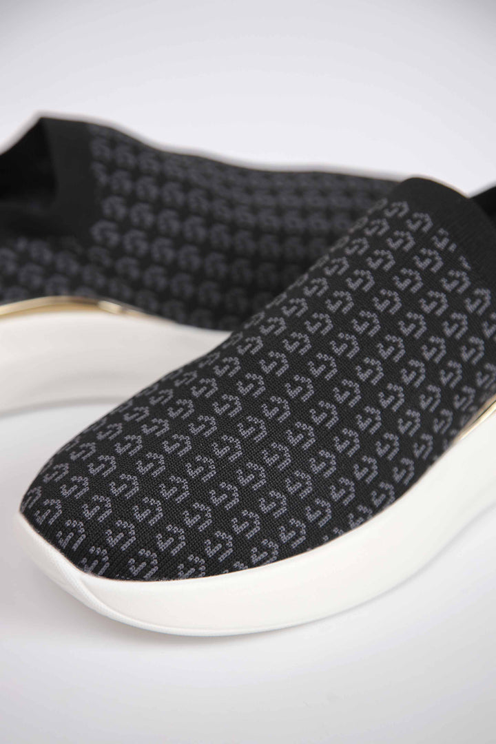 Women Black Canvas Shoes