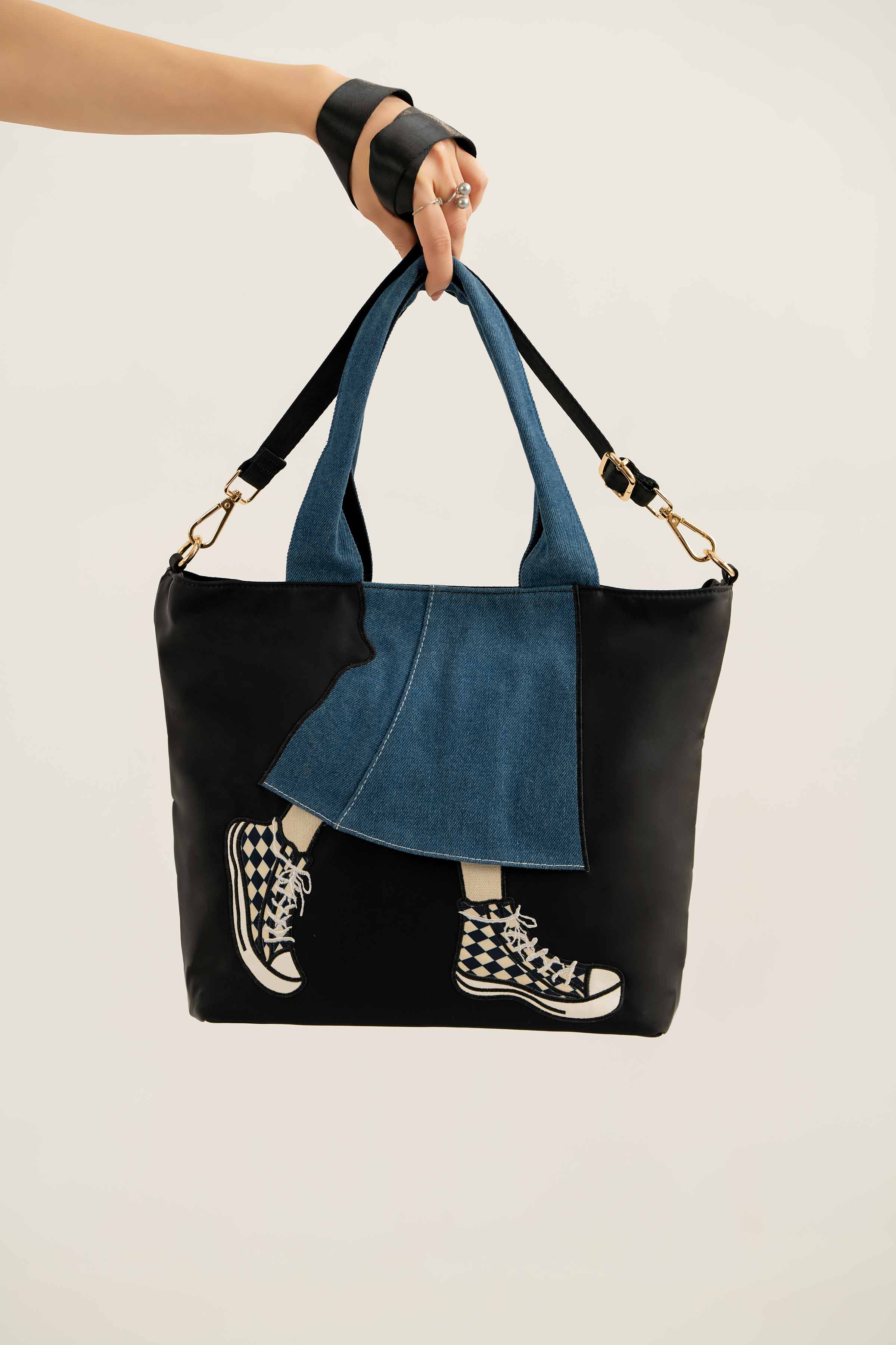 Black Shoulder Bag-440862103 for Women - Fashion Collection | Nishat | Shop Online