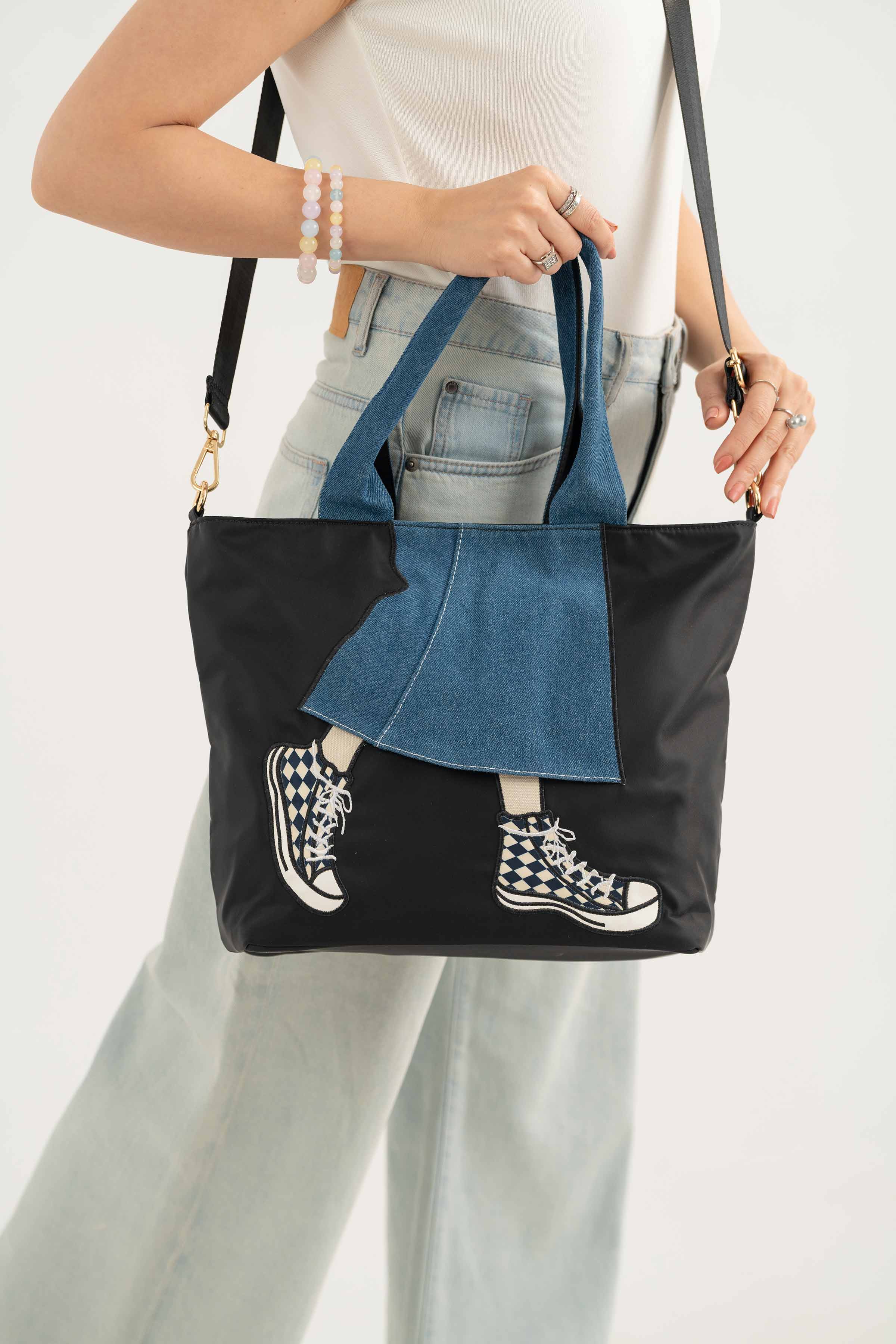 Black Shoulder Bag-440862103 for Women - Fashion Collection | Nishat | Shop Online