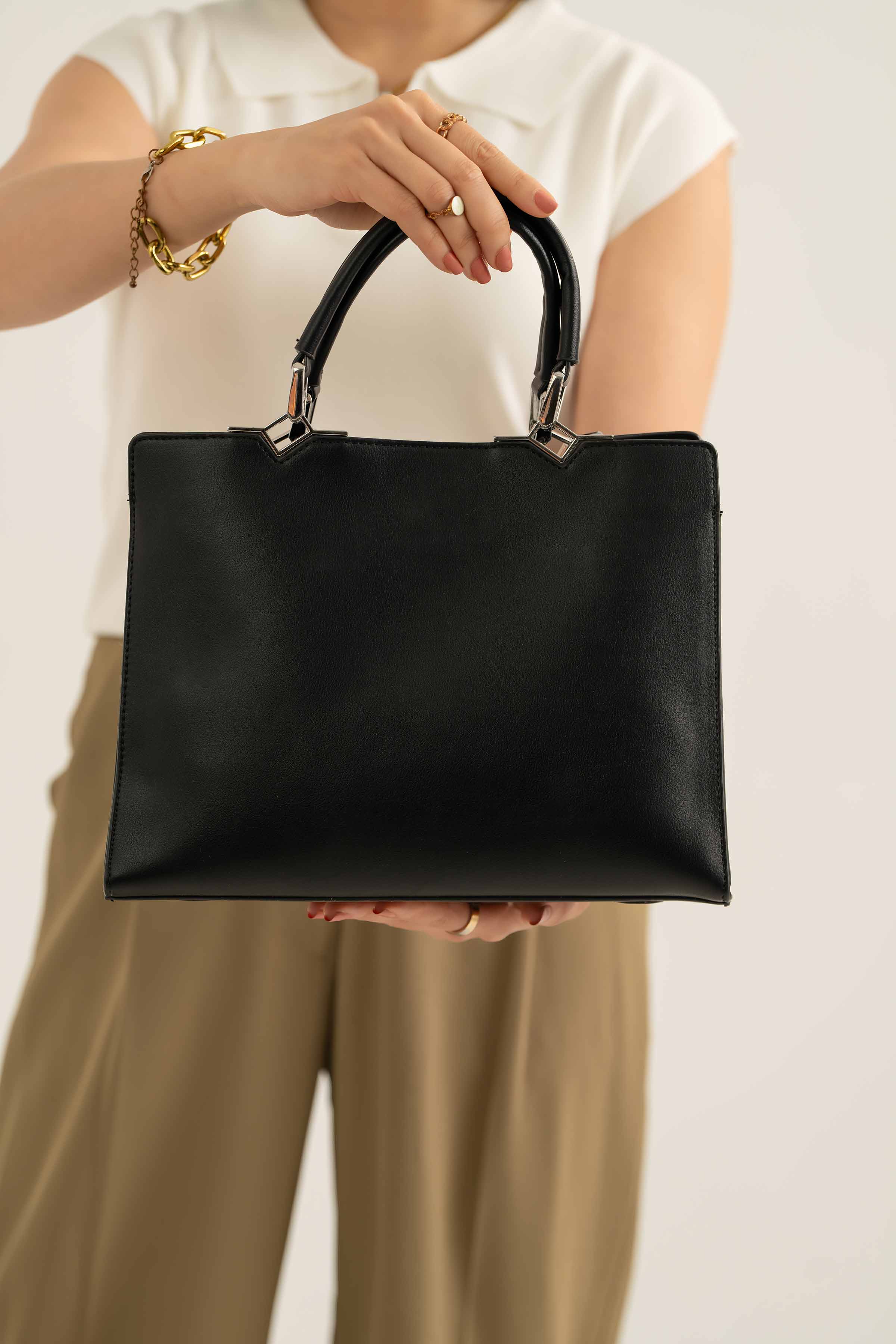 Black Shoulder Bag-440962103 for Women - Fashion Collection | Nishat | Shop Online