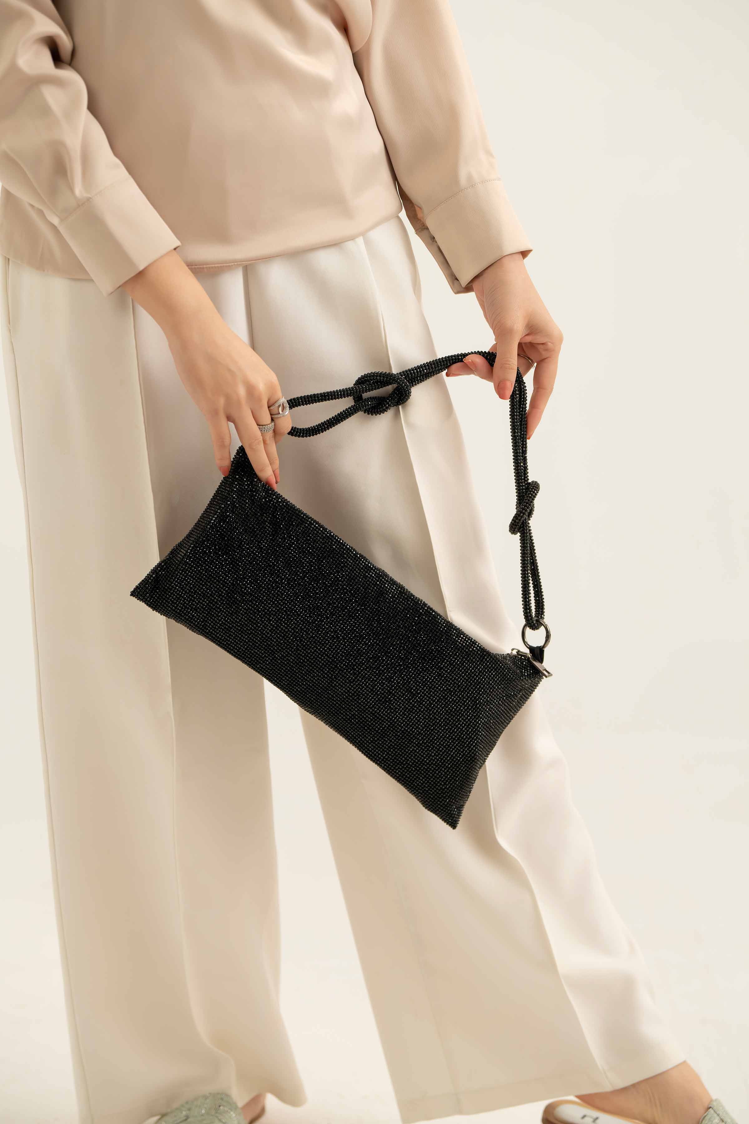 Black Clutch-441142103 for Women - Fashion Collection | Nishat | Shop Online