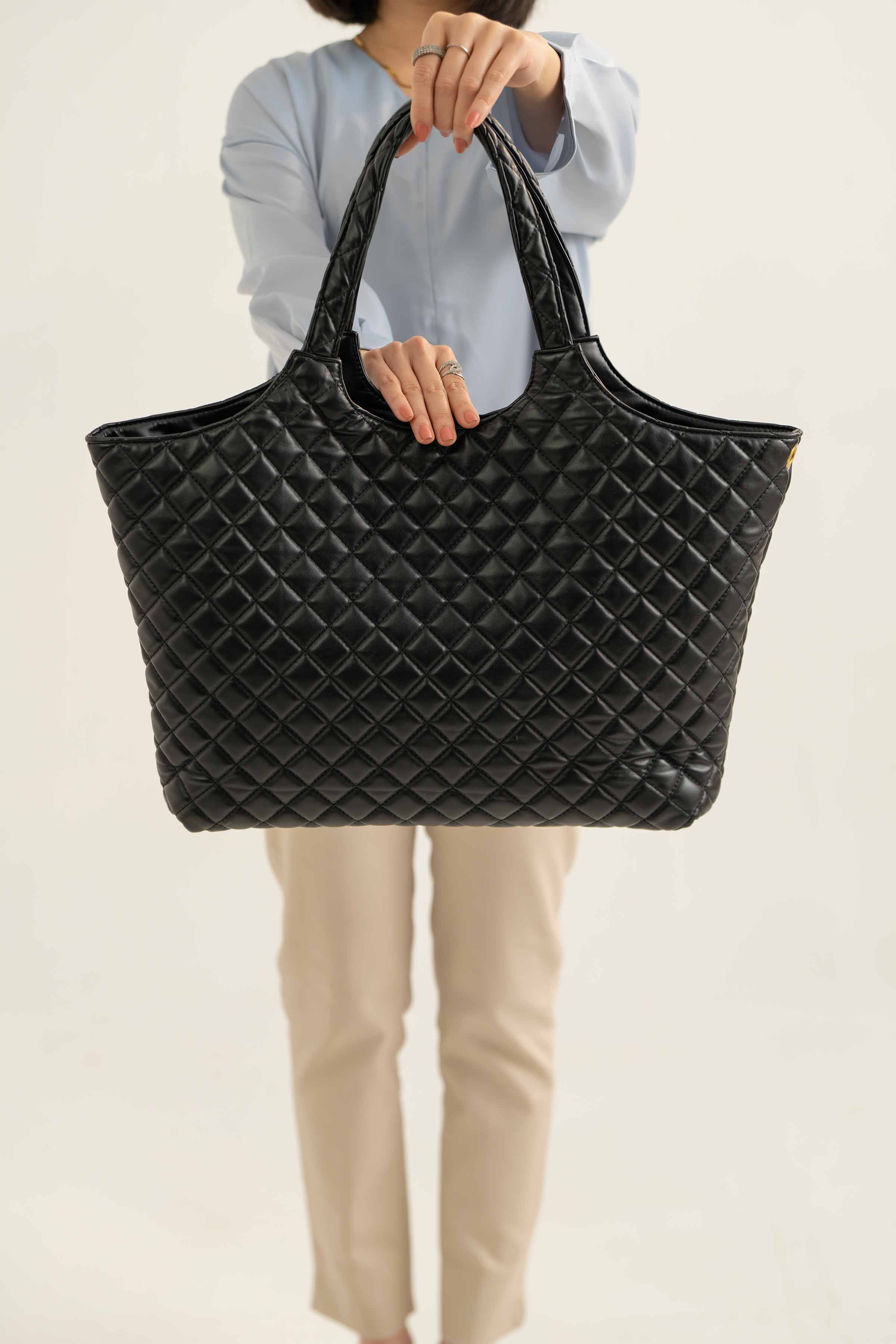Black Hand Bag-441182103 for Women - Fashion Collection | Nishat | Shop Online