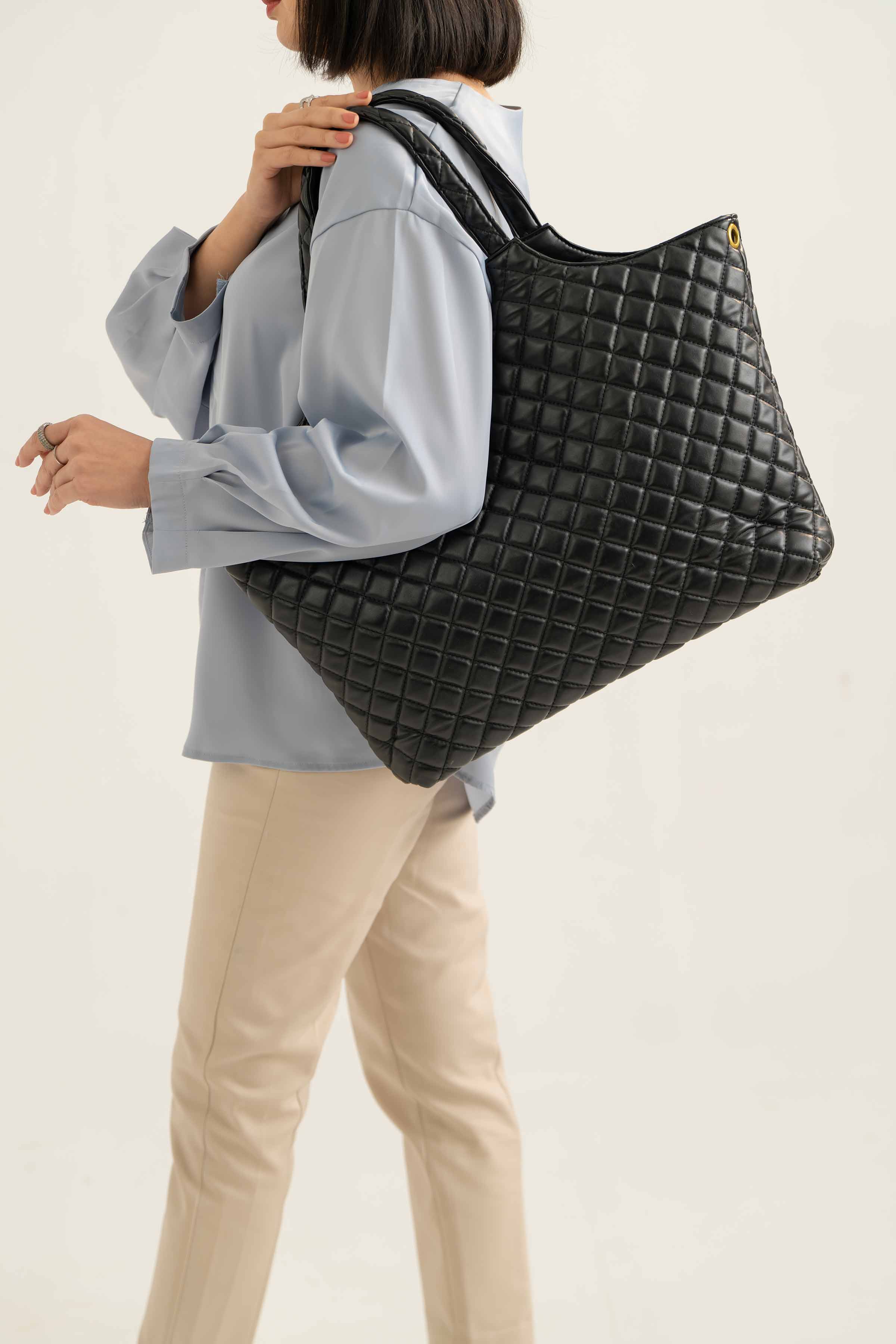 Black Hand Bag-441182103 for Women - Fashion Collection | Nishat | Shop Online