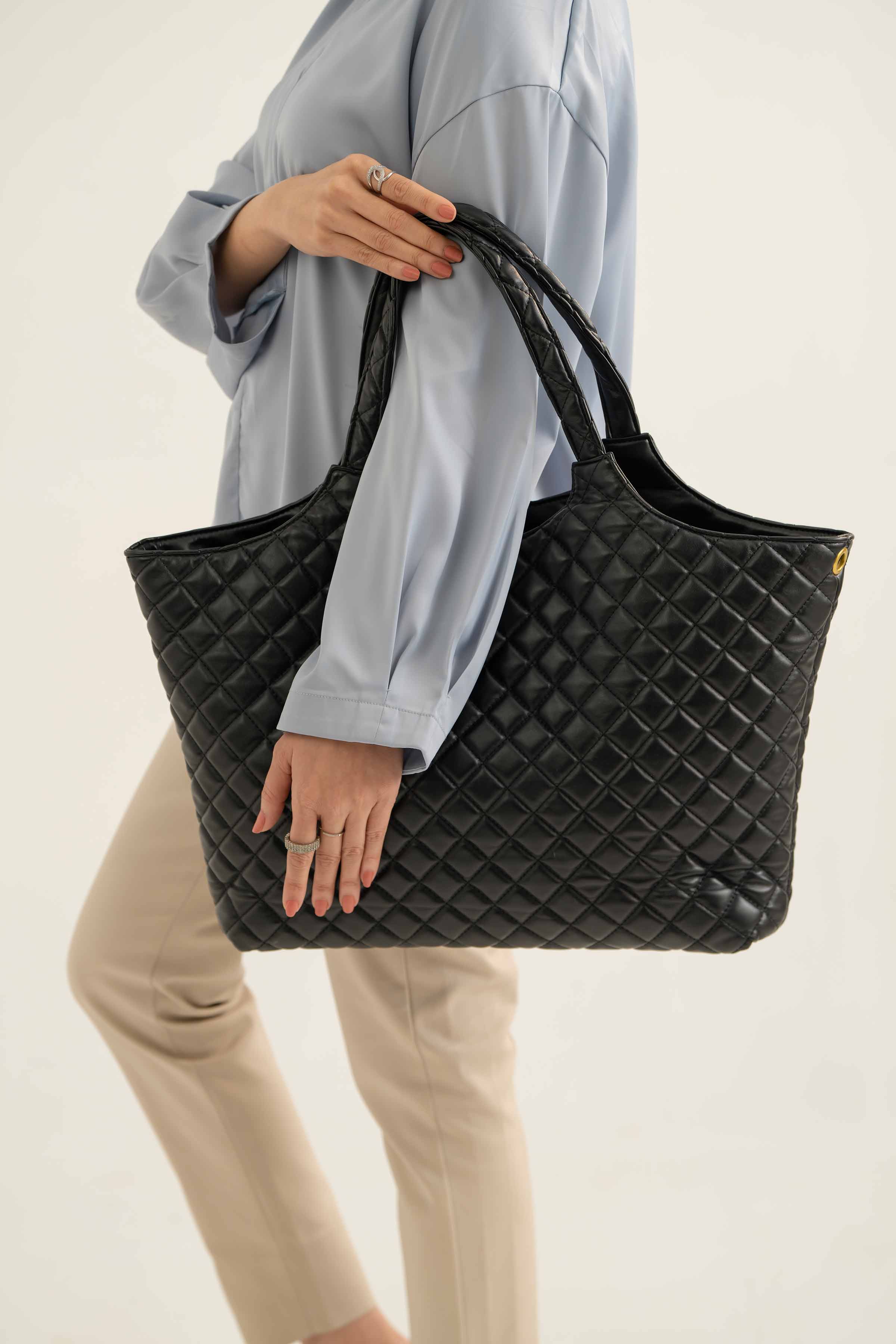 Black Hand Bag-441182103 for Women - Fashion Collection | Nishat | Shop Online