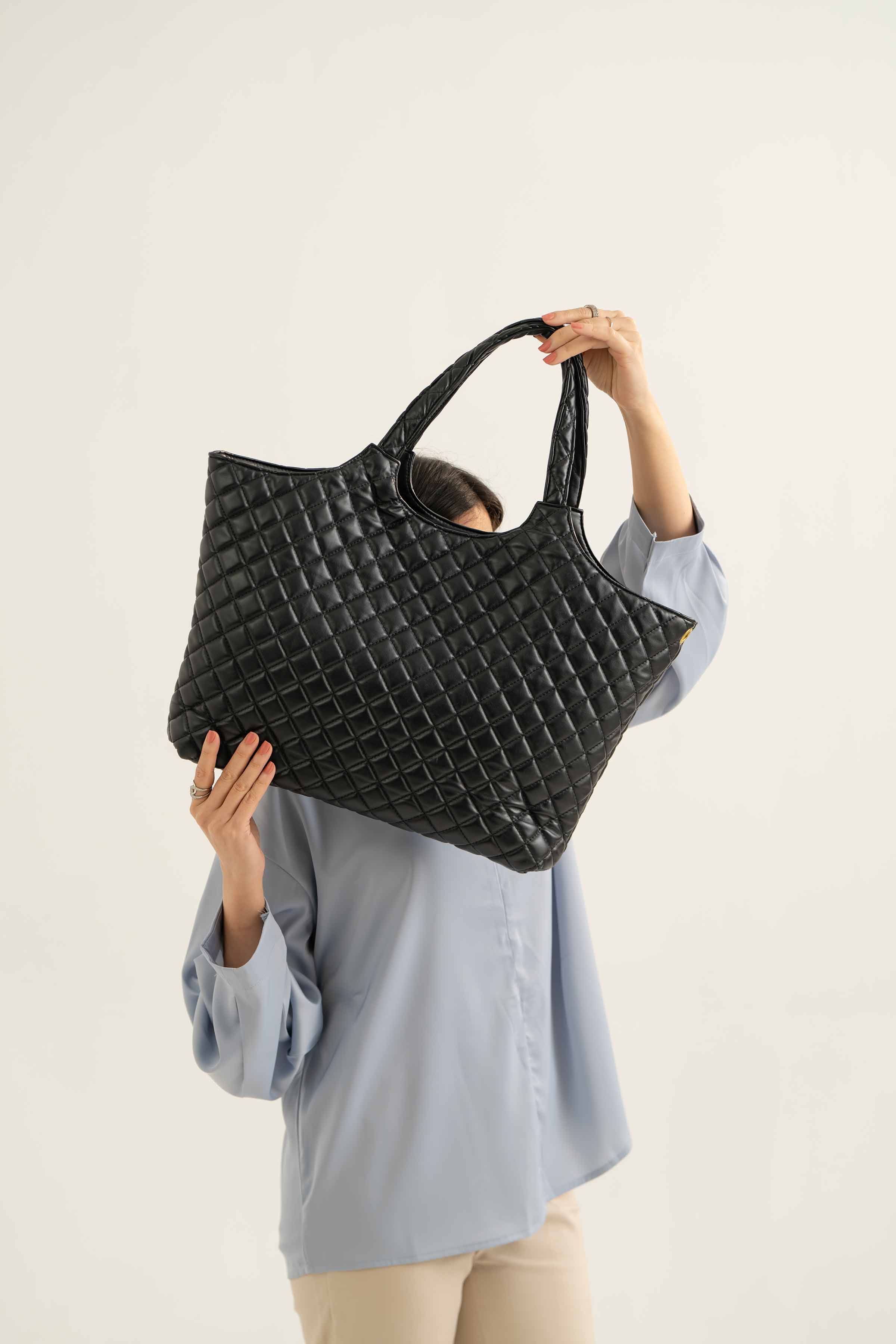 Black Hand Bag-441182103 for Women - Fashion Collection | Nishat | Shop Online